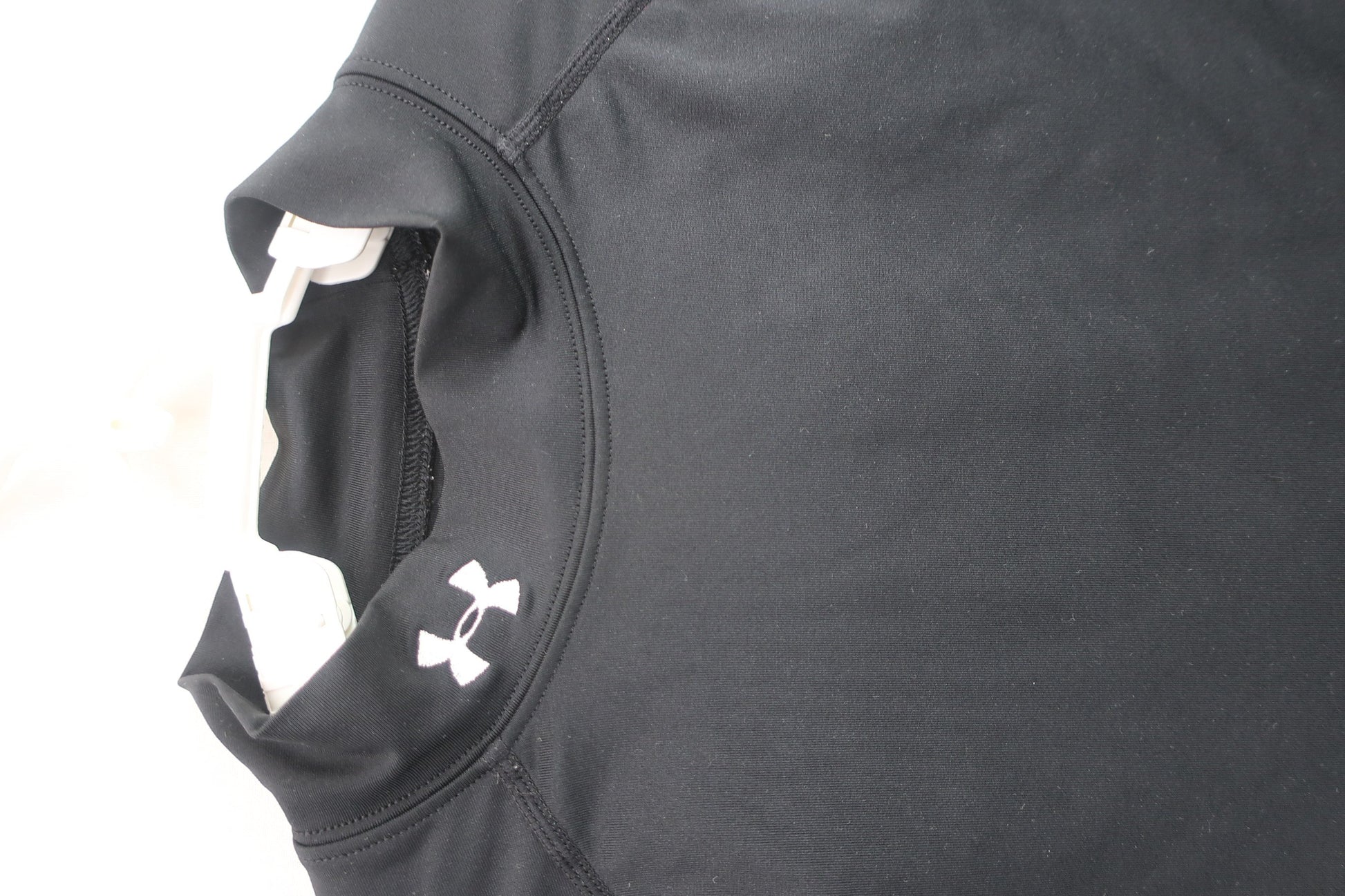 UNDER ARMOUR(アンダーアーマー) ハイネックシャツ 黒 レディース MD A
