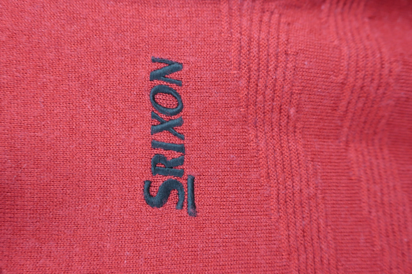 SRIXON(スリクソン) ニットベスト 赤 メンズ M A