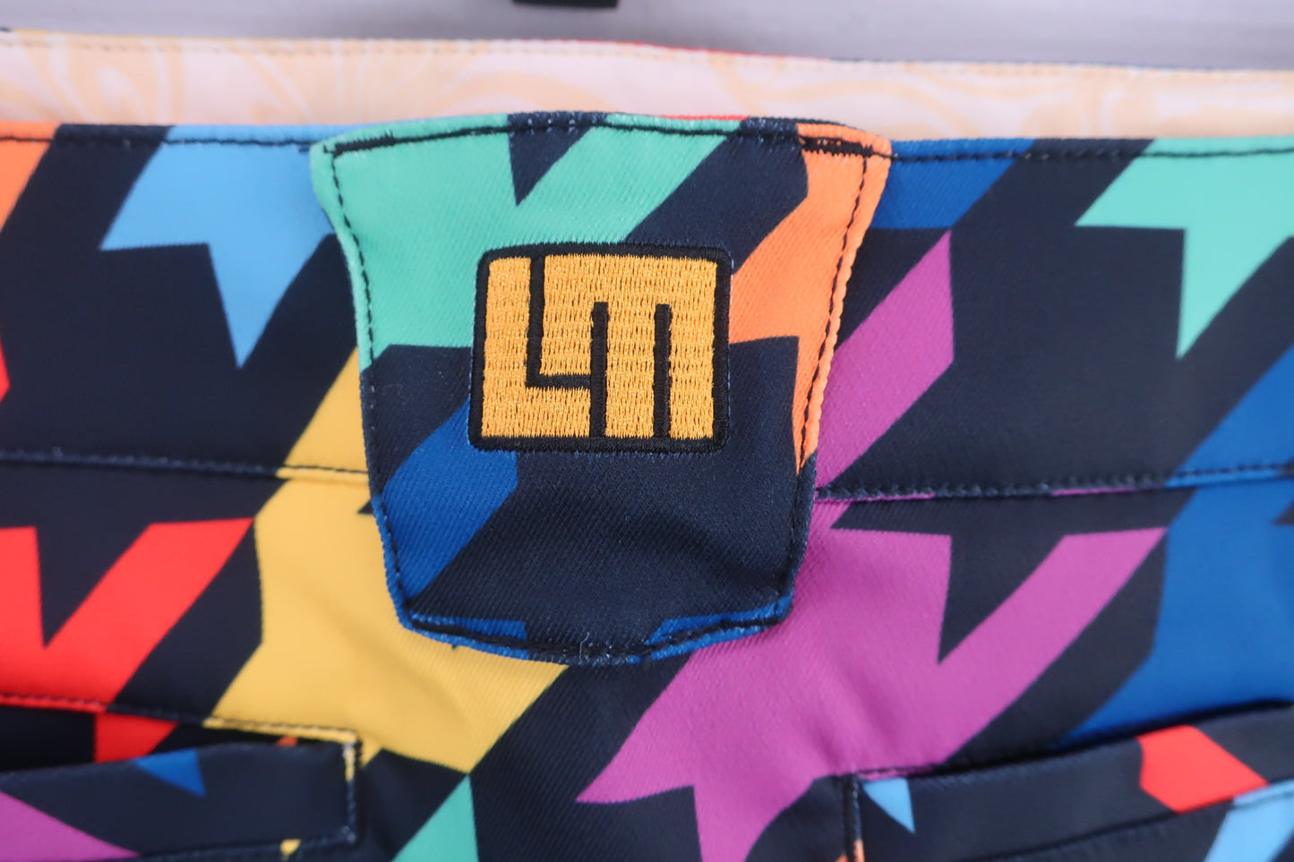 LOUDMOUTH(ラウドマウス) スカート ネイビーカラフル千鳥柄 レディース M A