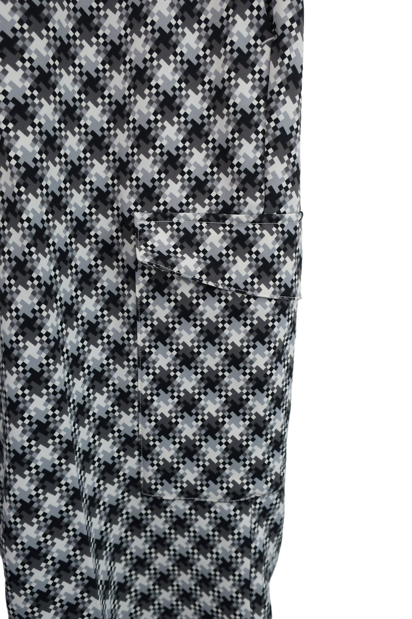 FISCHER(フィッシャー) ハーフパンツ 白黒総柄 メンズ LL A