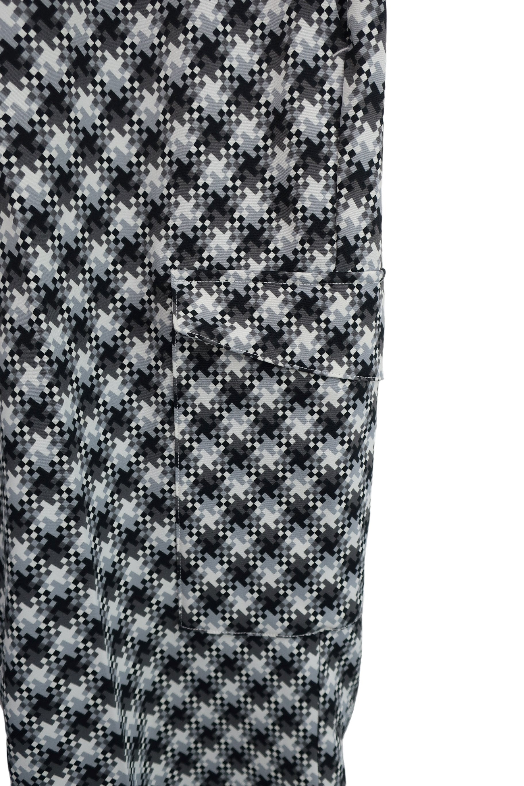 FISCHER(フィッシャー) ハーフパンツ 白黒総柄 メンズ LL A