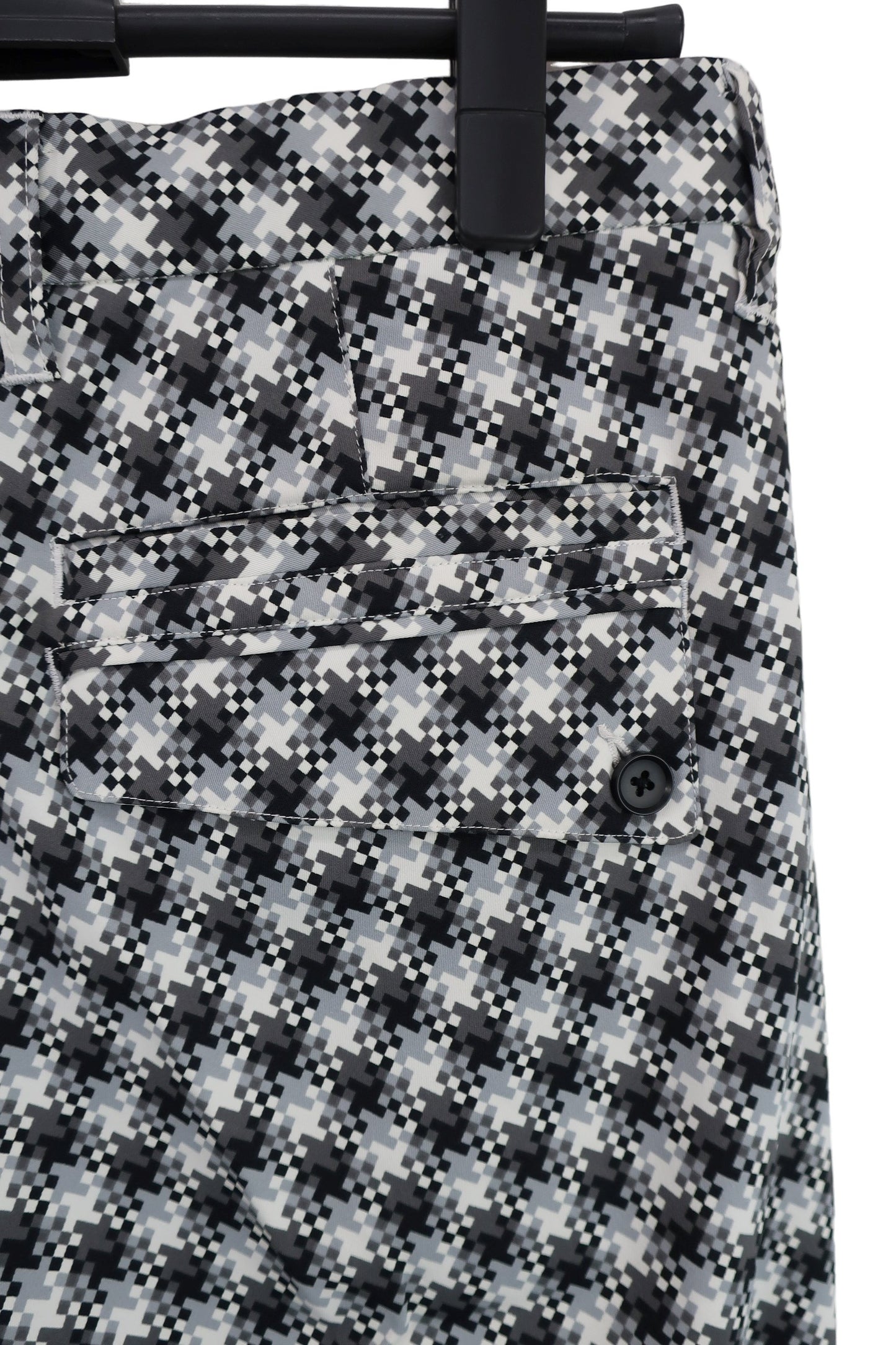 FISCHER(フィッシャー) ハーフパンツ 白黒総柄 メンズ LL A