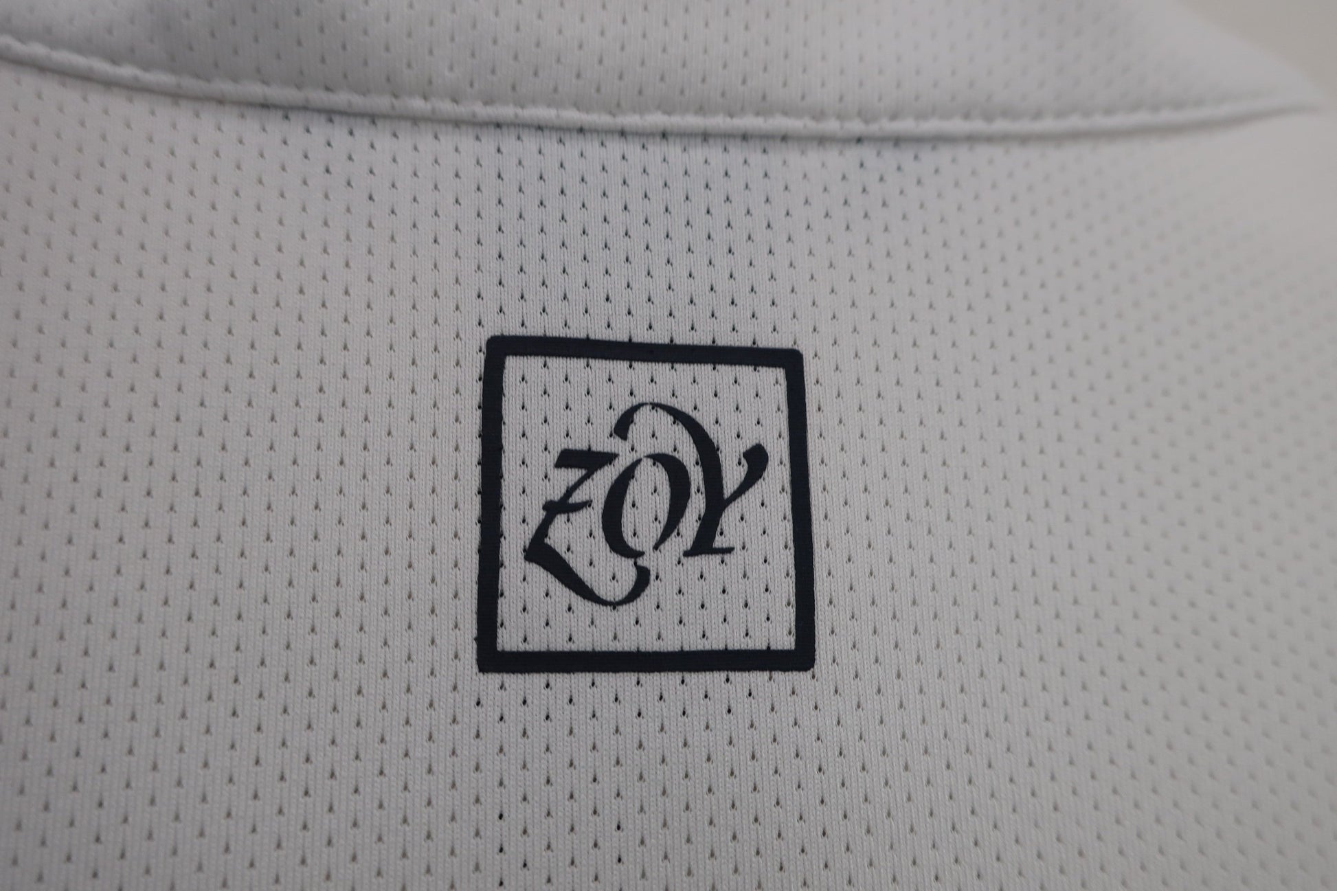 ZOY(ゾーイ) フルジップシャツ 白 レディース 36 A