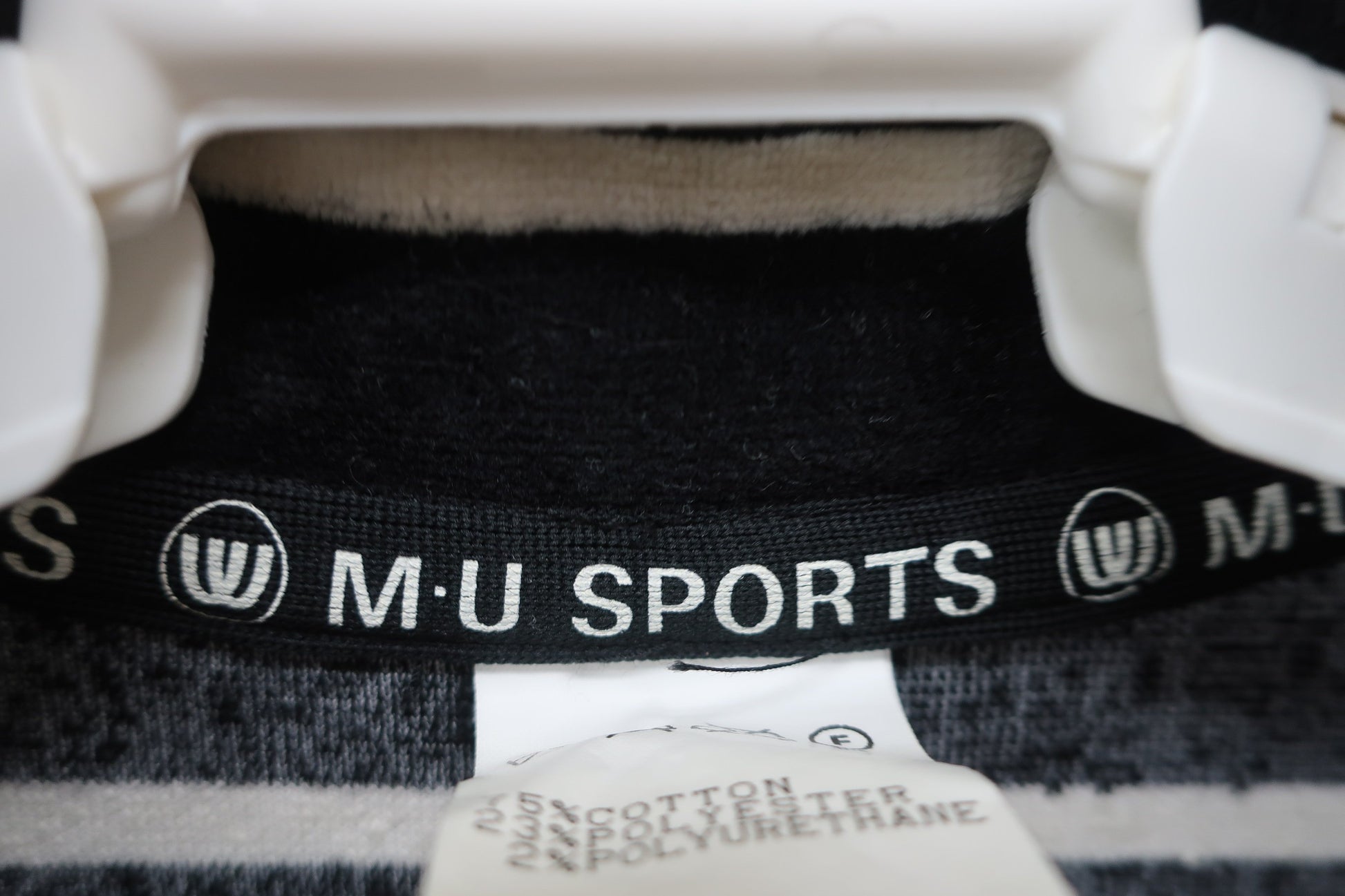 M.U SPORTS(エムユースポーツ) ハーフジップトレーナー 黒白ボーダー レディース F B