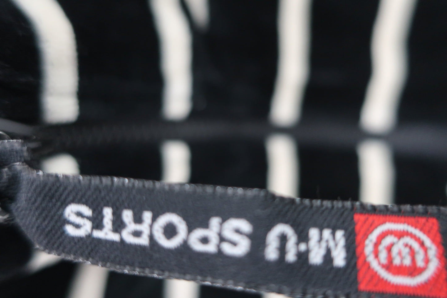 M.U SPORTS(エムユースポーツ) ハーフジップトレーナー 黒白ボーダー レディース F B