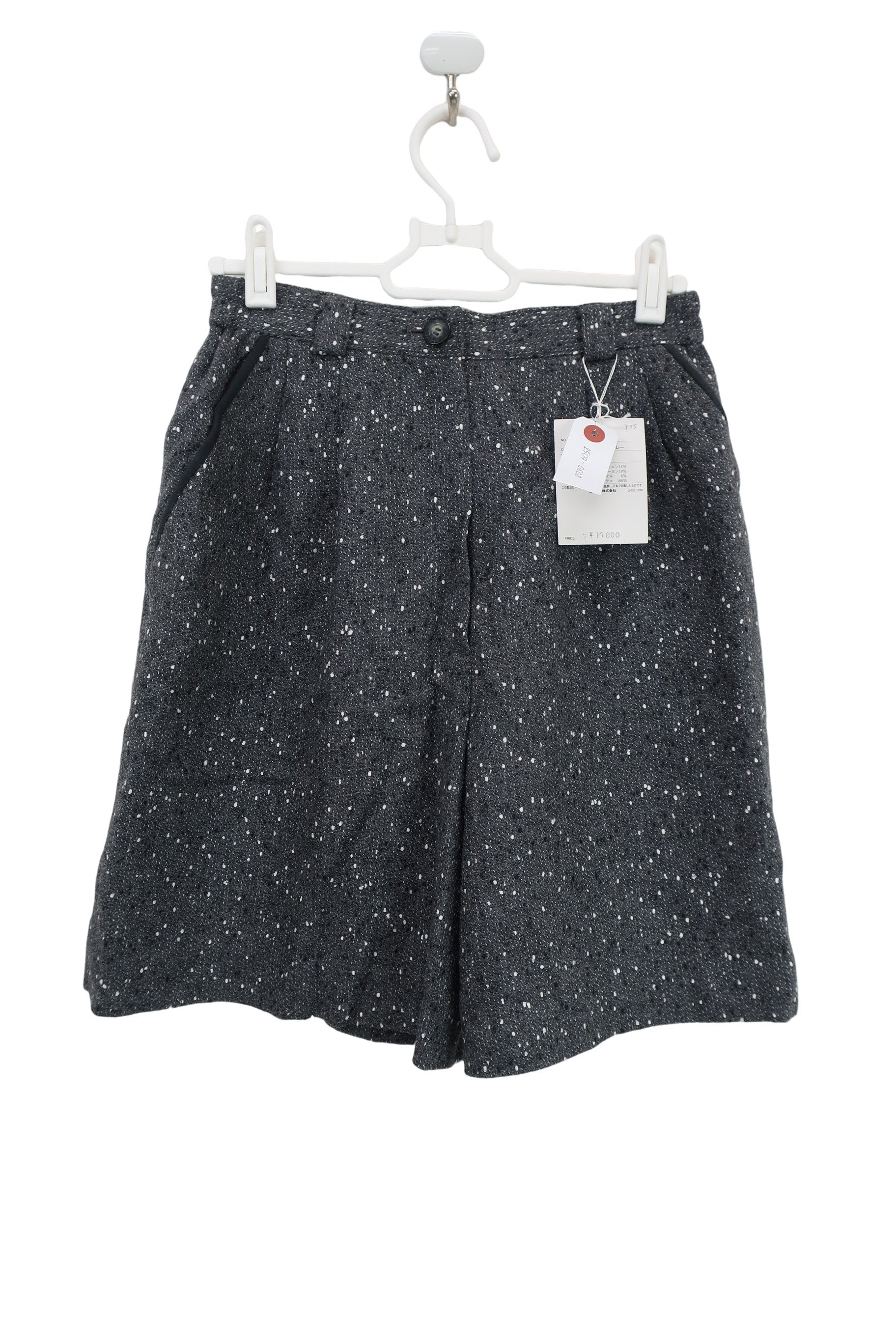 marie claire sport(マリ・クレール・スポーツ) ショートパンツ チャコールグレー レディース M N