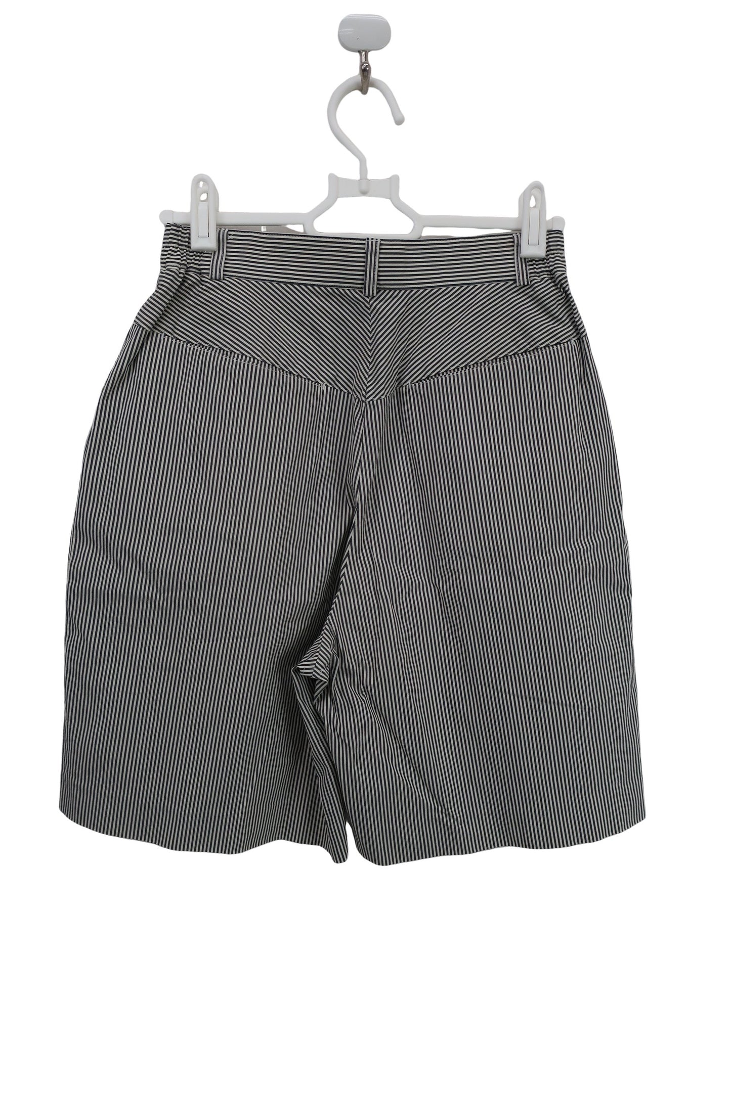 M.U SPORTS(エムユースポーツ) ショートパンツ 黒白ボーダー レディース 40 A