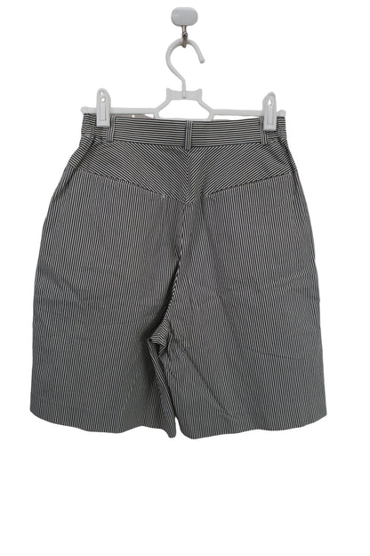 M.U SPORTS(エムユースポーツ) ショートパンツ 黒白ボーダー レディース 40 A