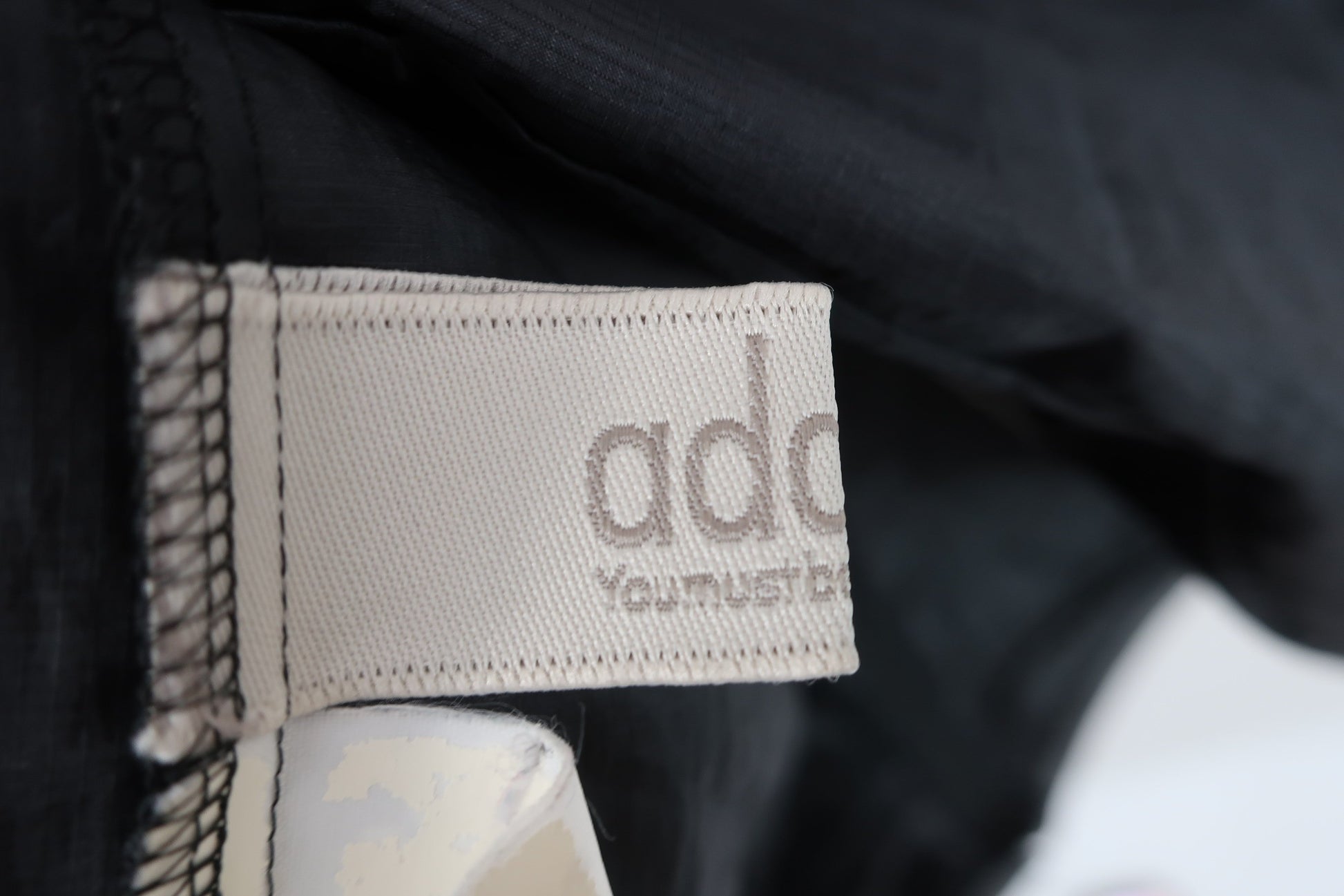 adabat(アダバット) ウィンドブレーカー 黒 レディース 40 A