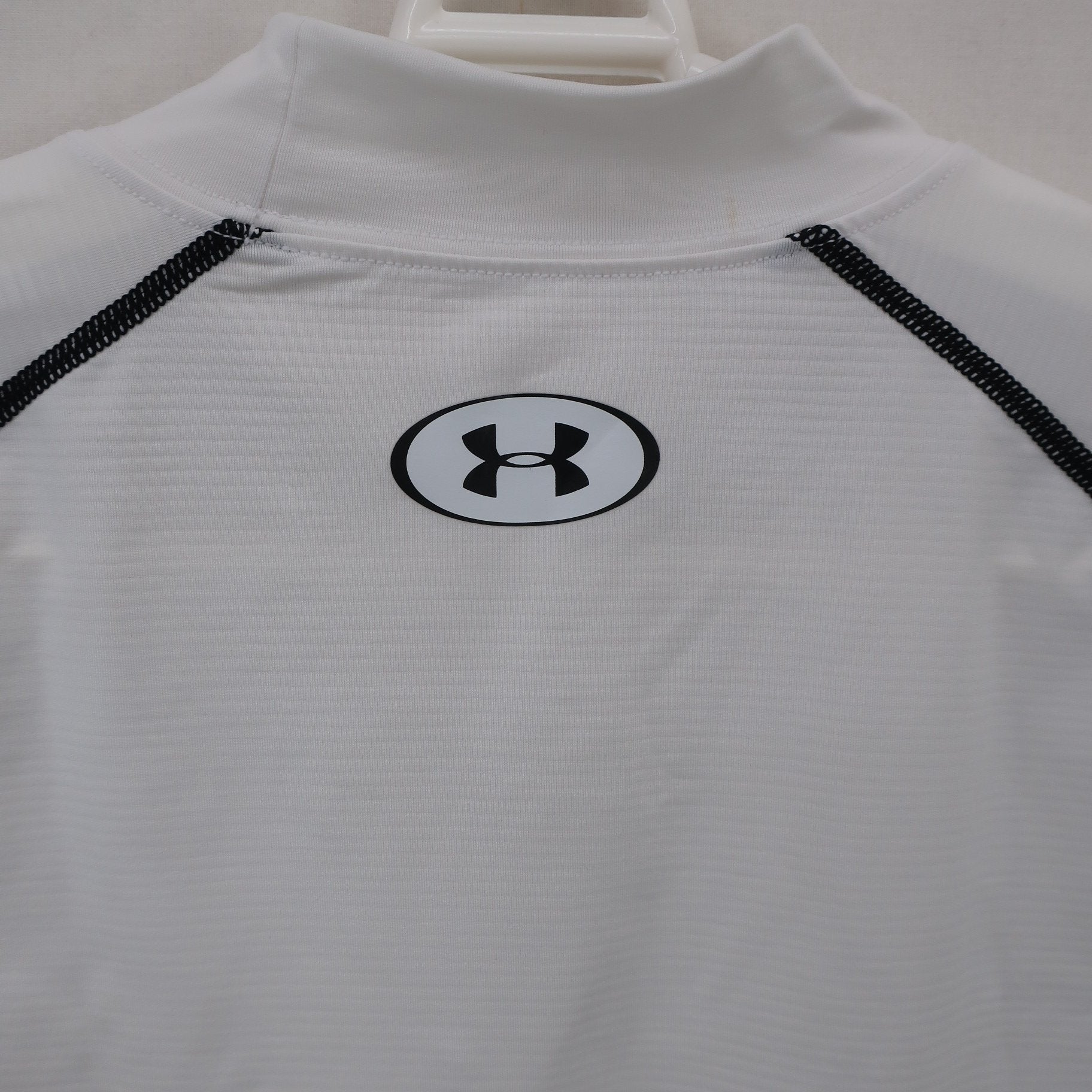 UNDER ARMOUR(アンダーアーマー) 長袖ハイネックシャツ 白 レディース LG A