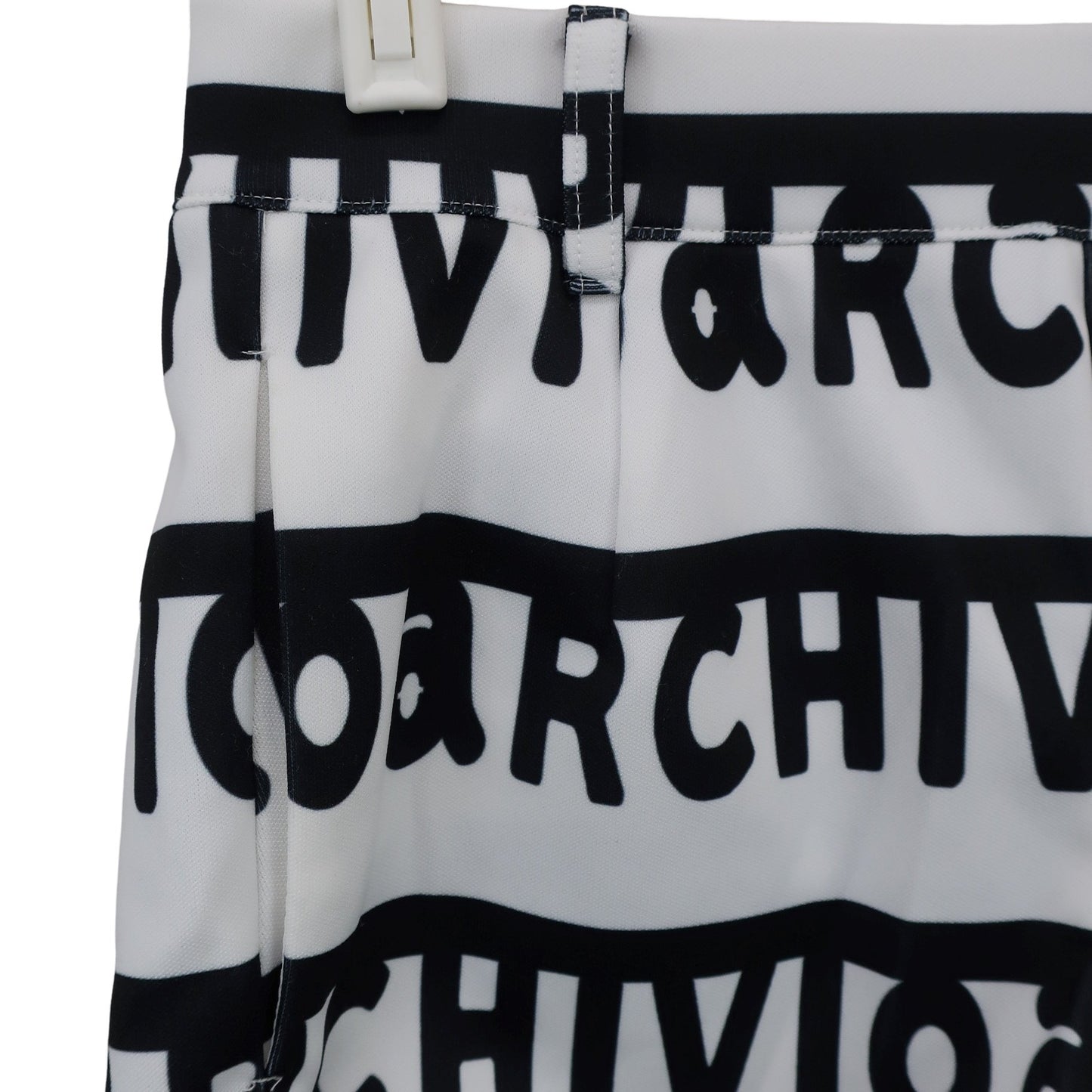 archivio(アルチビオ) ショートパンツ 白ネイビーロゴ文字柄 レディース 38 A257417 A