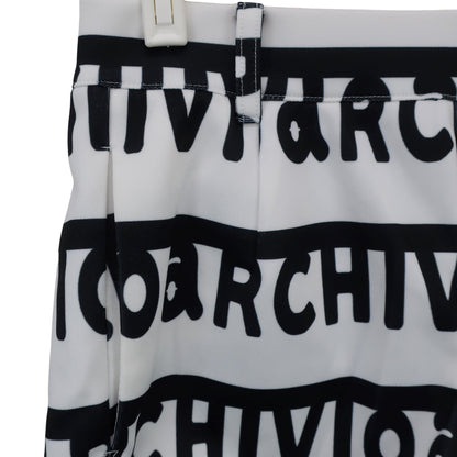 archivio(アルチビオ) ショートパンツ 白ネイビーロゴ文字柄 レディース 38 A257417 A