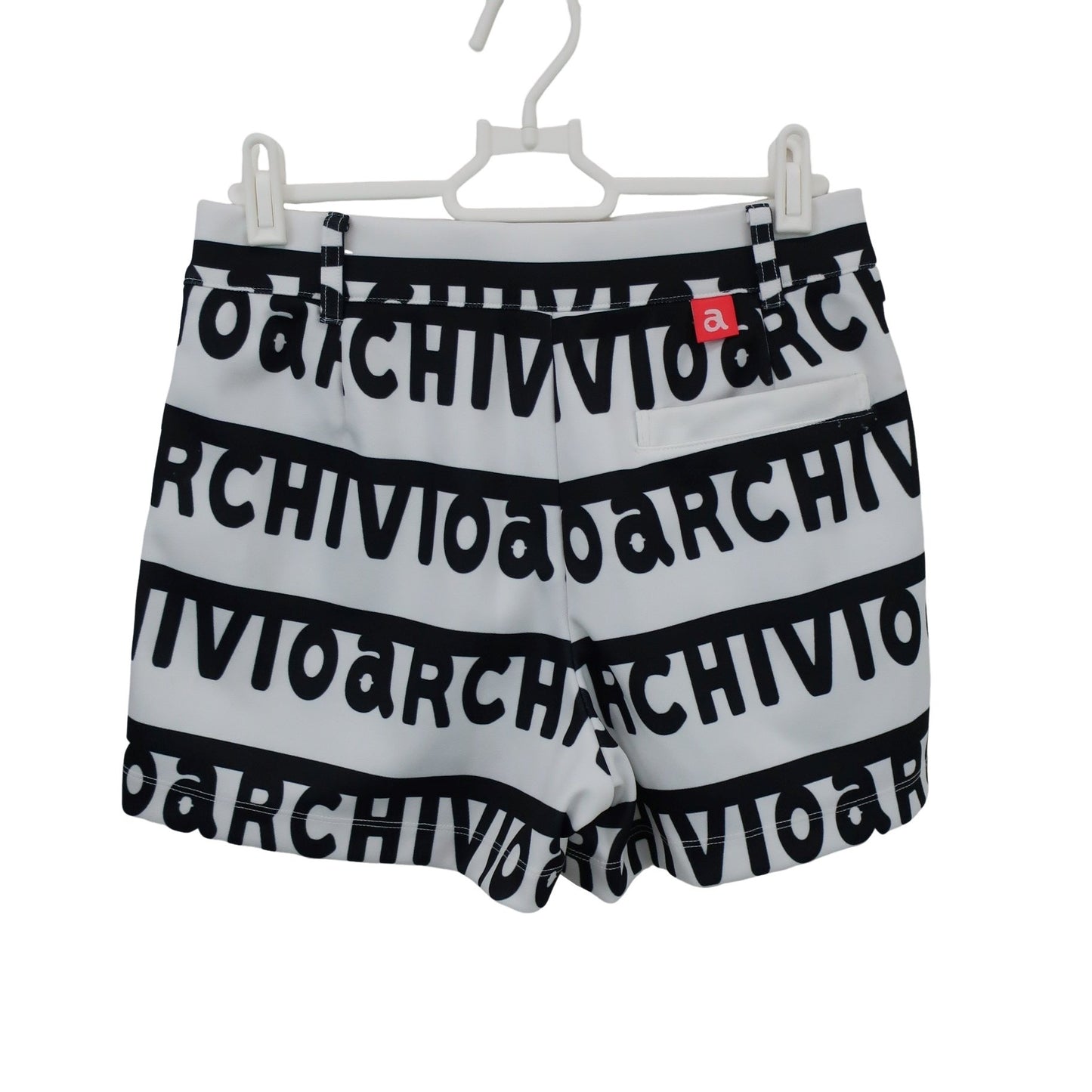 archivio(アルチビオ) ショートパンツ 白ネイビーロゴ文字柄 レディース 38 A257417 A