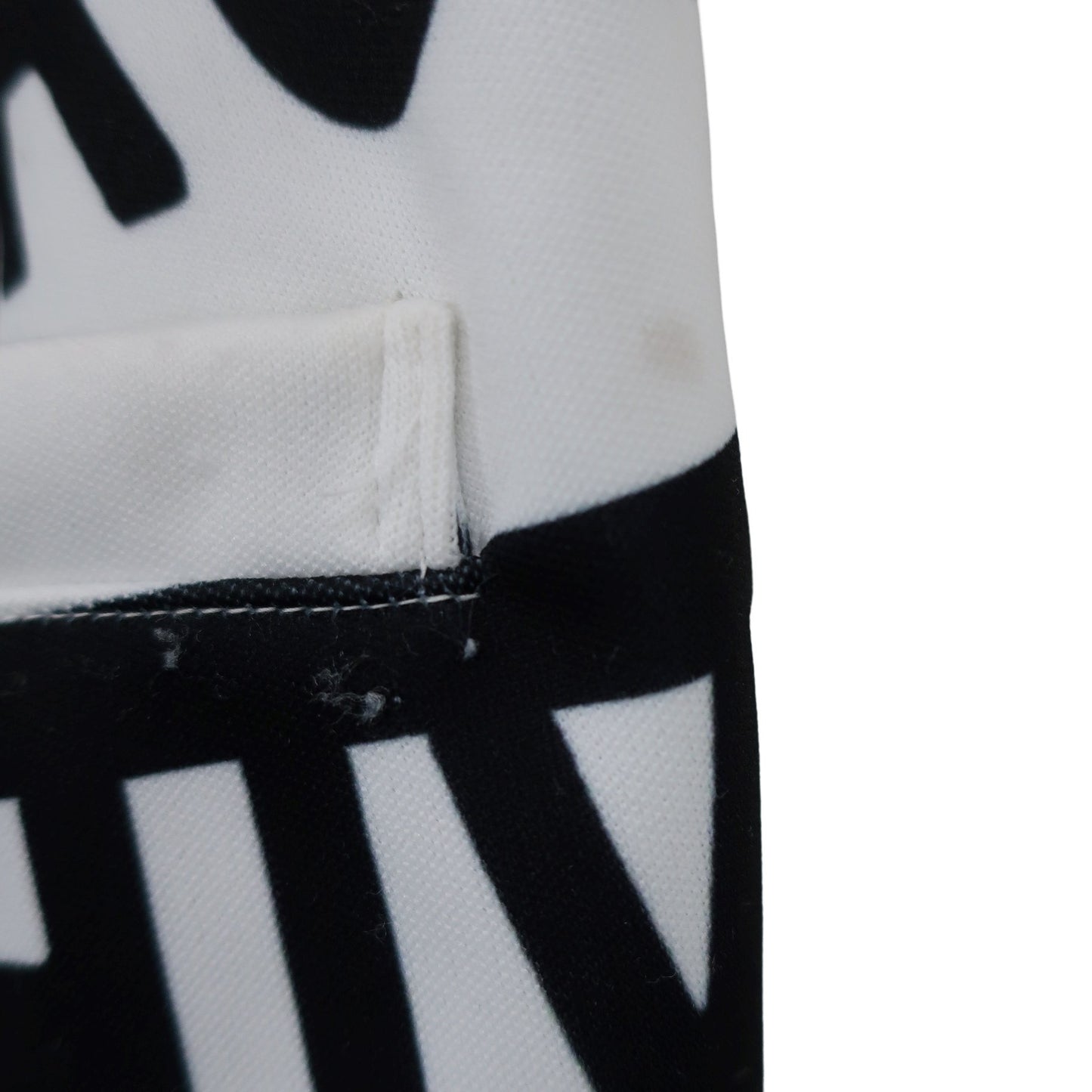 archivio(アルチビオ) ショートパンツ 白ネイビーロゴ文字柄 レディース 38 A257417 A