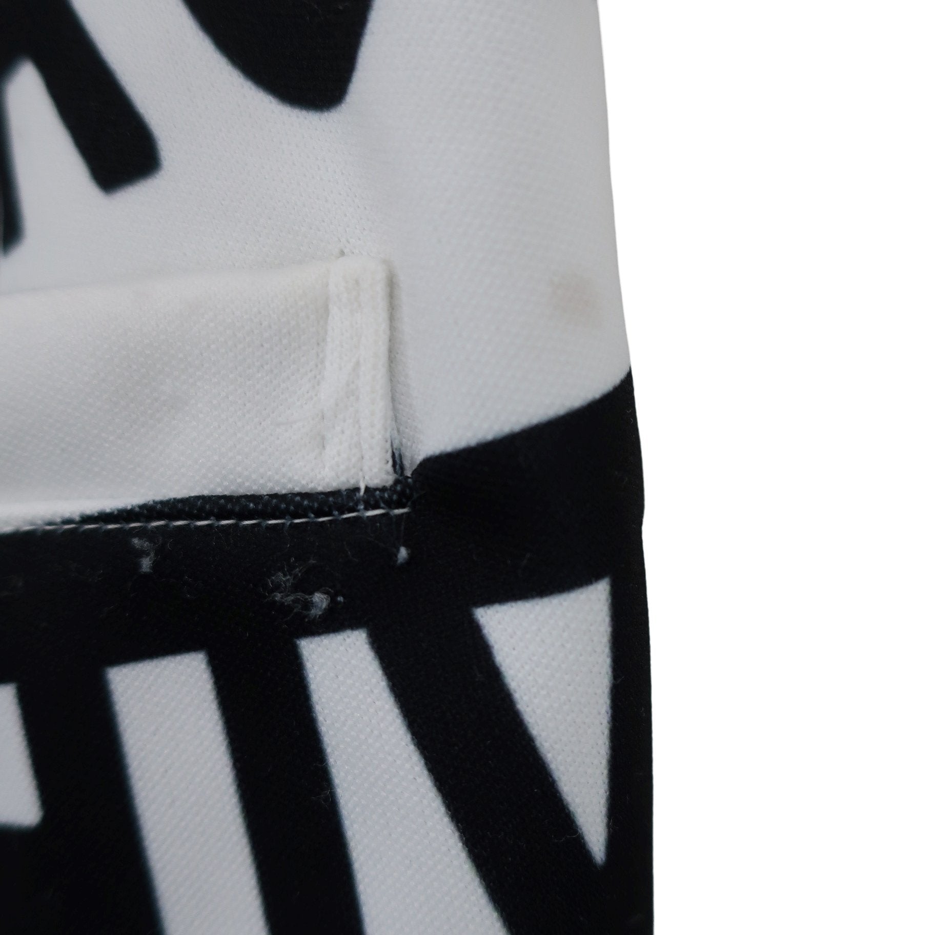 archivio(アルチビオ) ショートパンツ 白ネイビーロゴ文字柄 レディース 38 A257417 A