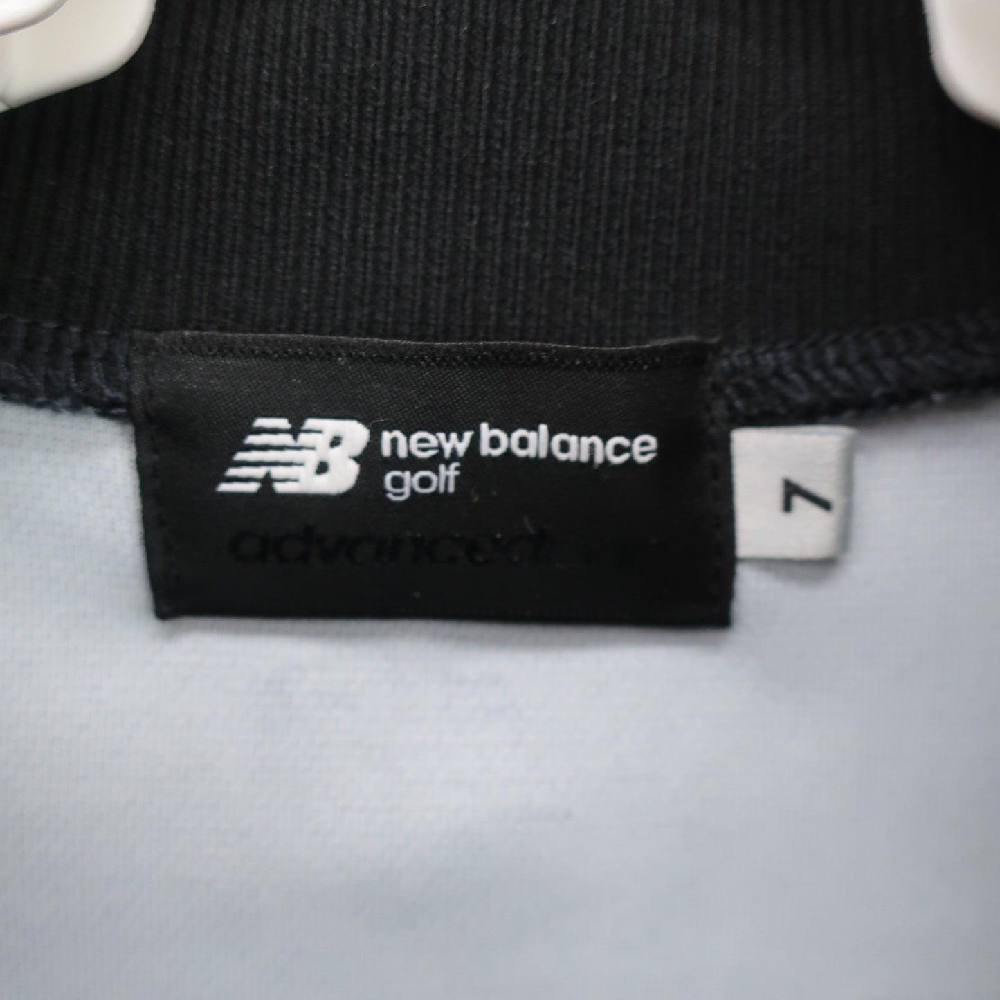 New Balance golf(ニューバランスゴルフ) 半袖モックネックシャツ 黒白ロゴ文字柄 メンズ 7 012-3166103 A