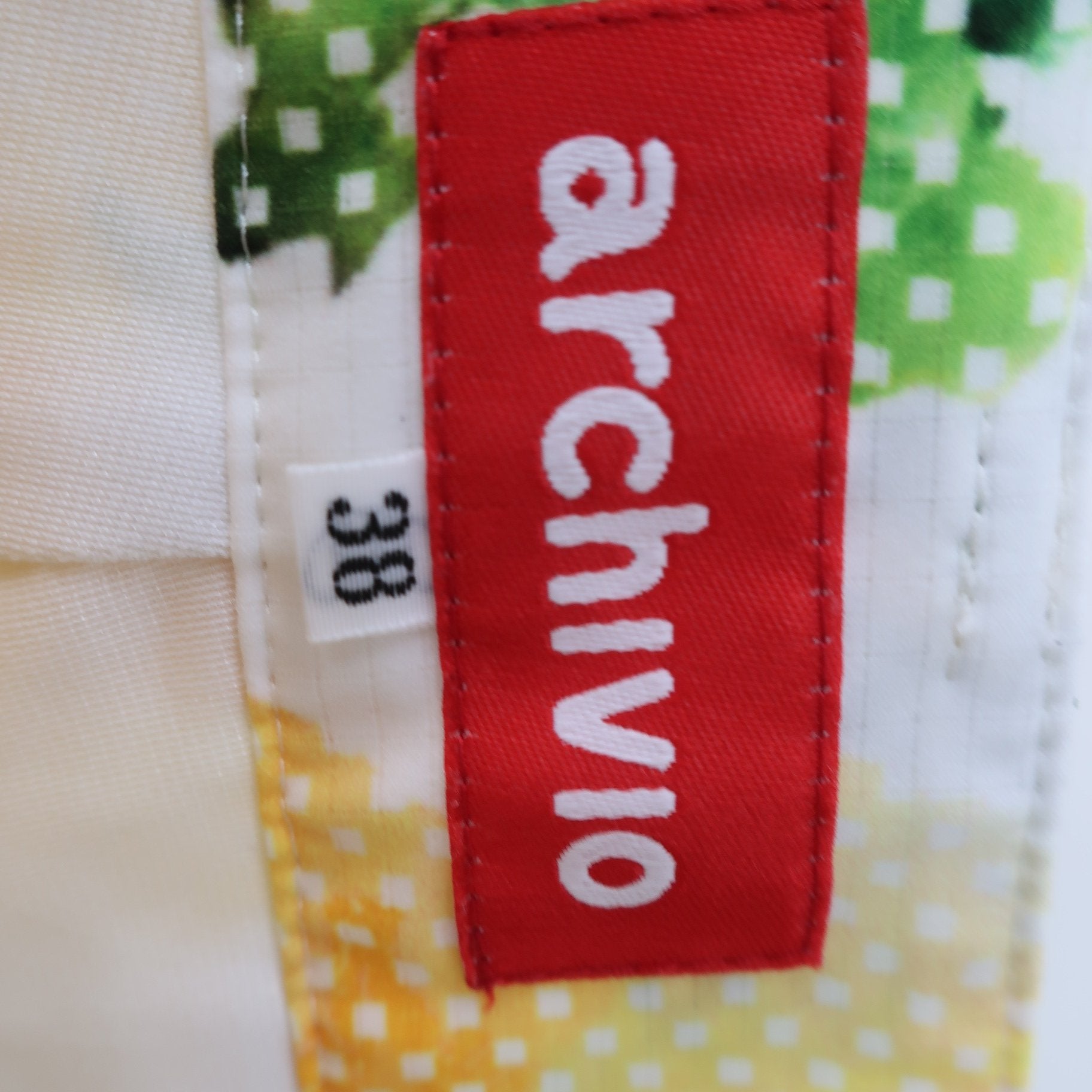 archivio(アルチビオ) ショートパンツ 白黄色総柄 レディース 38 A