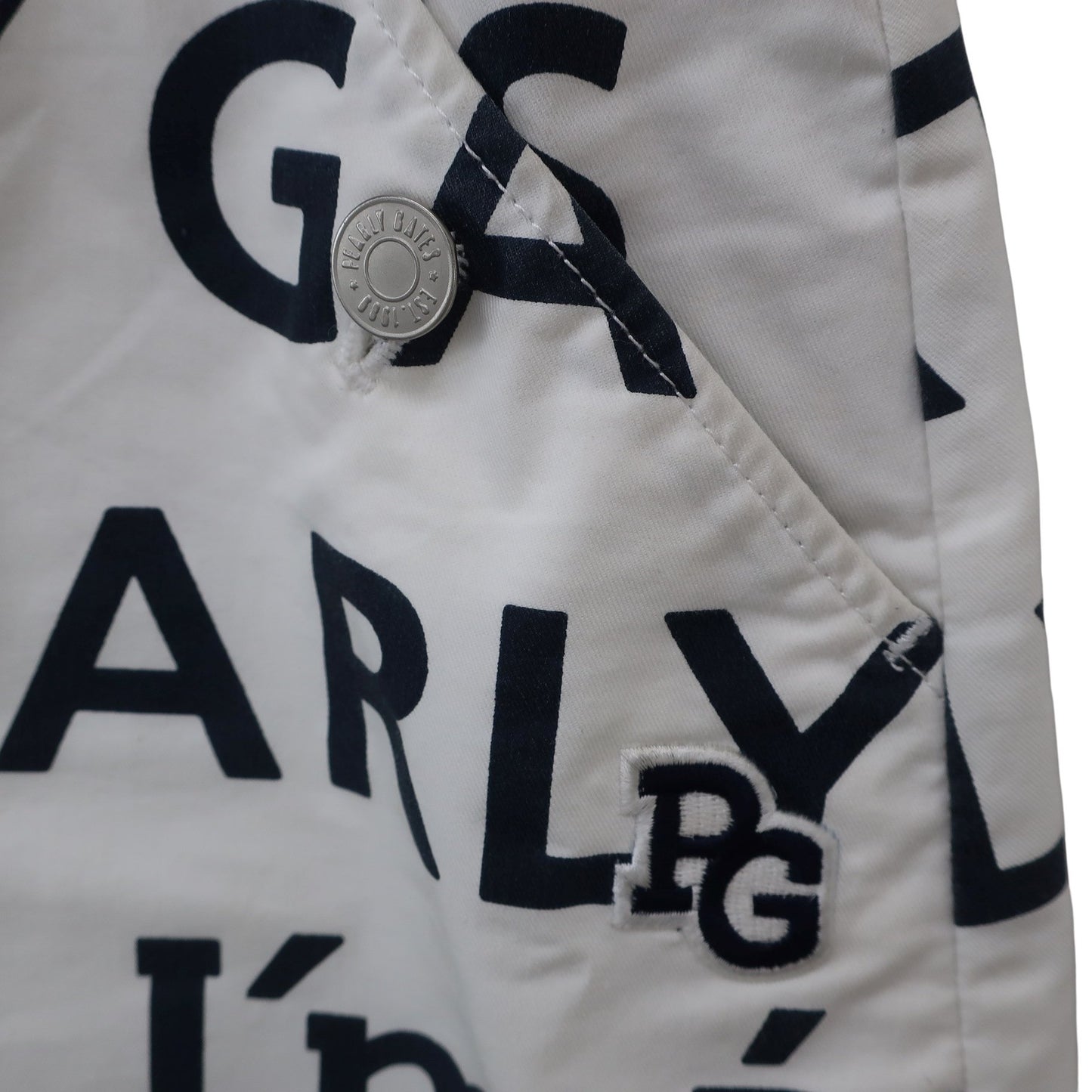 PEARLY GATES(パーリーゲイツ) スカート 白ネイビー文字柄 レディース 2 055-9134316 A