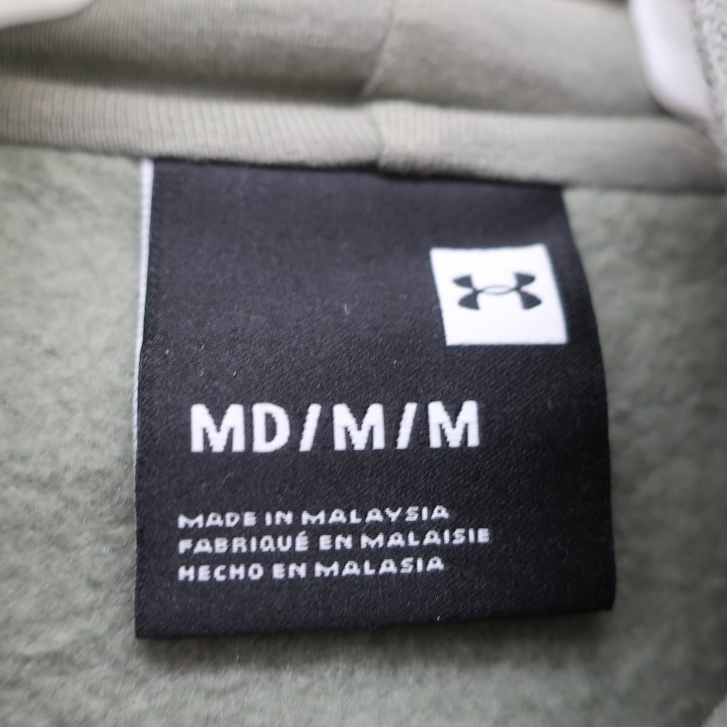 UNDER ARMOUR(アンダーアーマー) パーカー カーキ メンズ M A