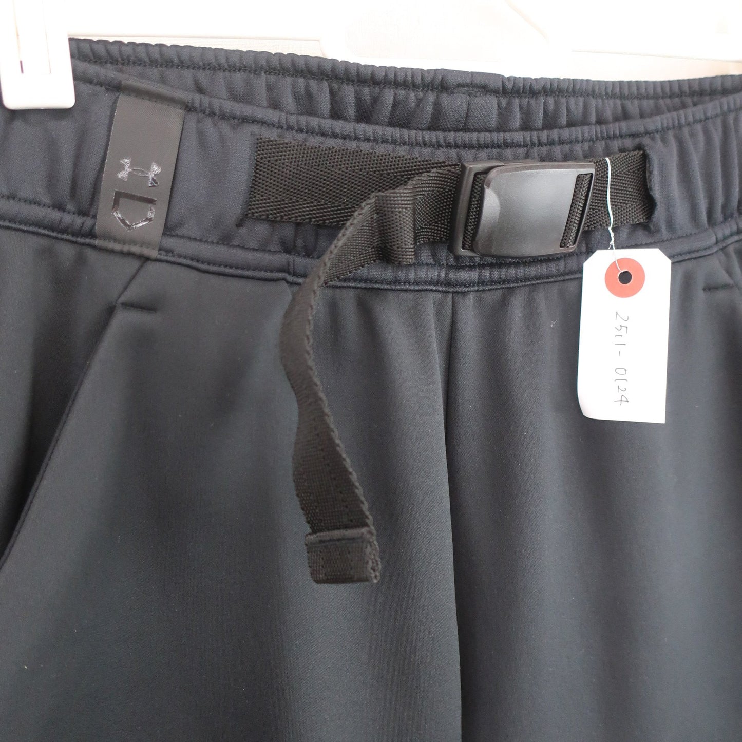 UNDER ARMOUR(アンダーアーマー) パンツ 黒 メンズ SM A