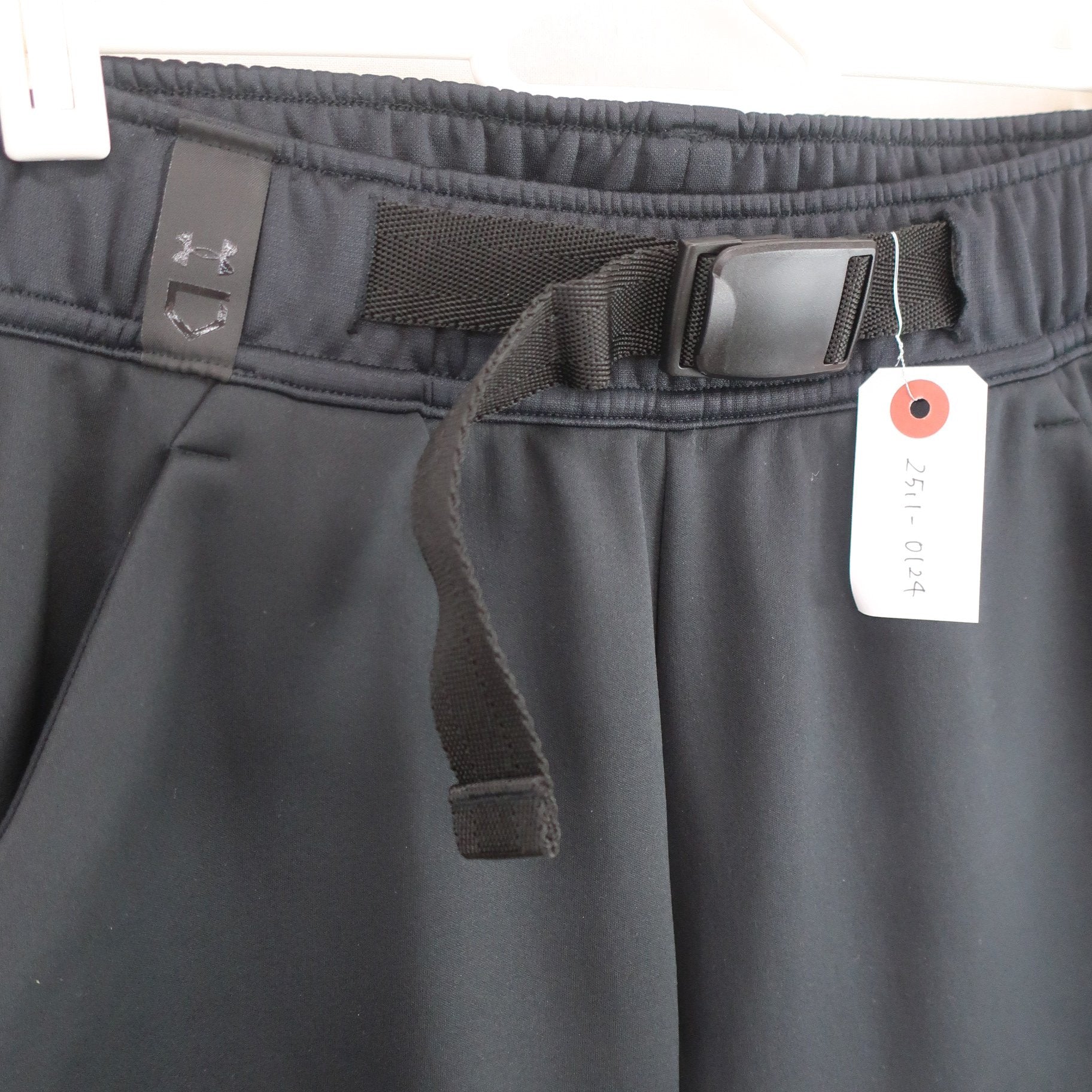 UNDER ARMOUR(アンダーアーマー) パンツ 黒 メンズ SM A