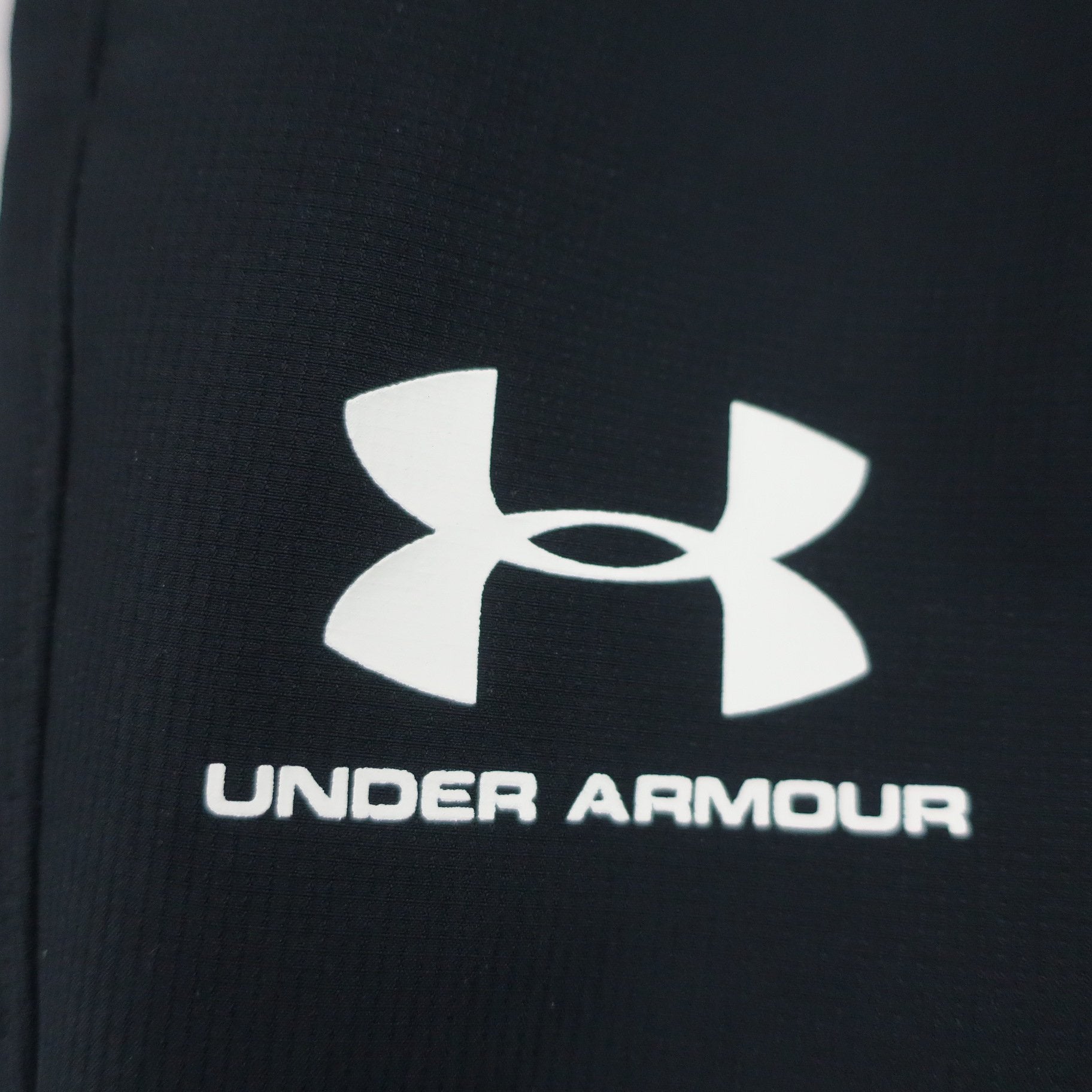 UNDER ARMOUR(アンダーアーマー) ナイロンパンツ 黒 メンズ SM A