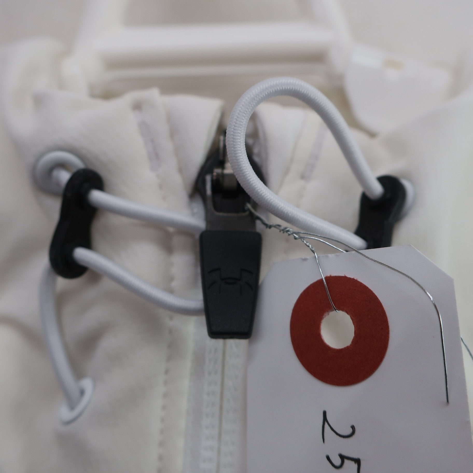 UNDER ARMOUR(アンダーアーマー) パーカー 白 メンズ SM A