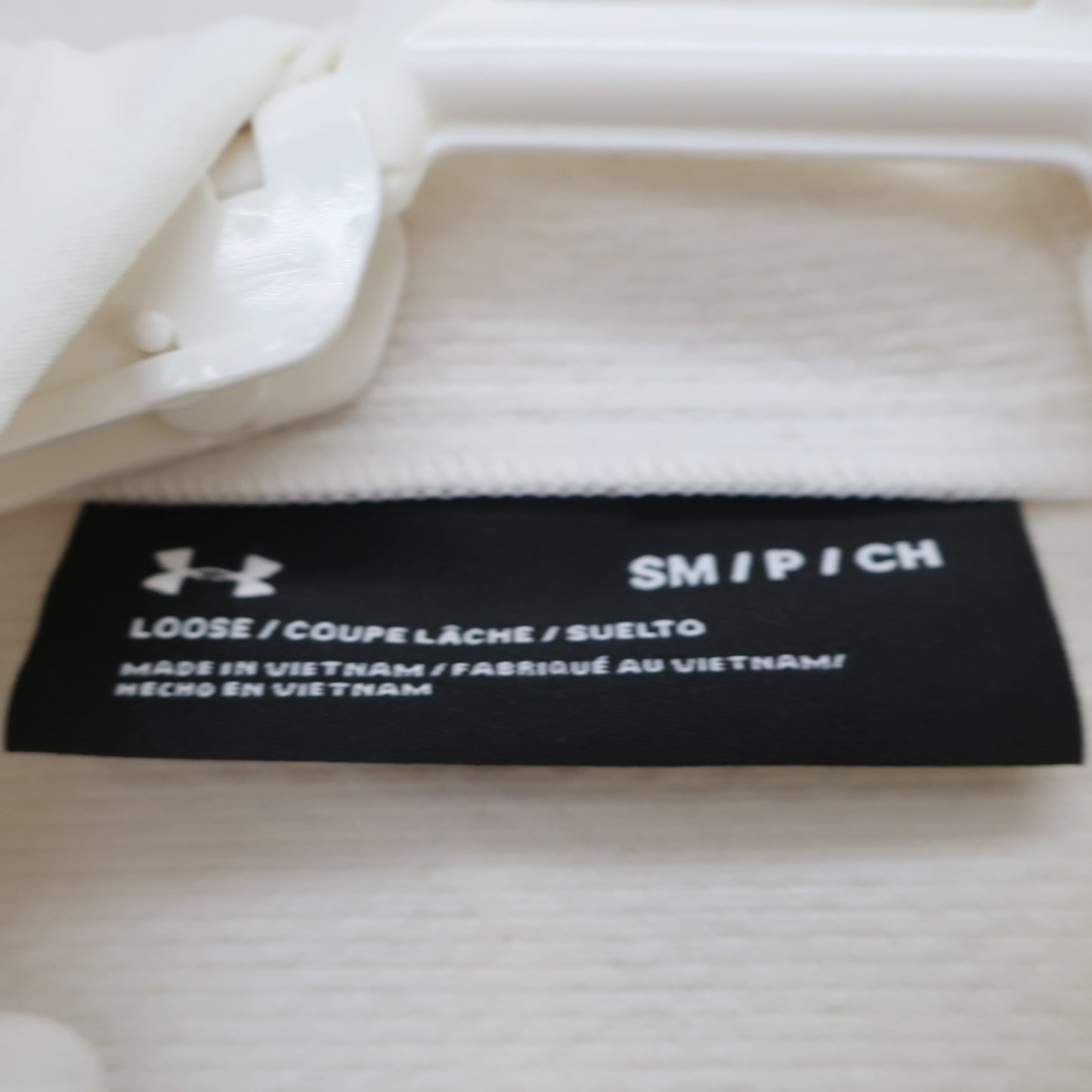 UNDER ARMOUR(アンダーアーマー) パーカー 白 メンズ SM A