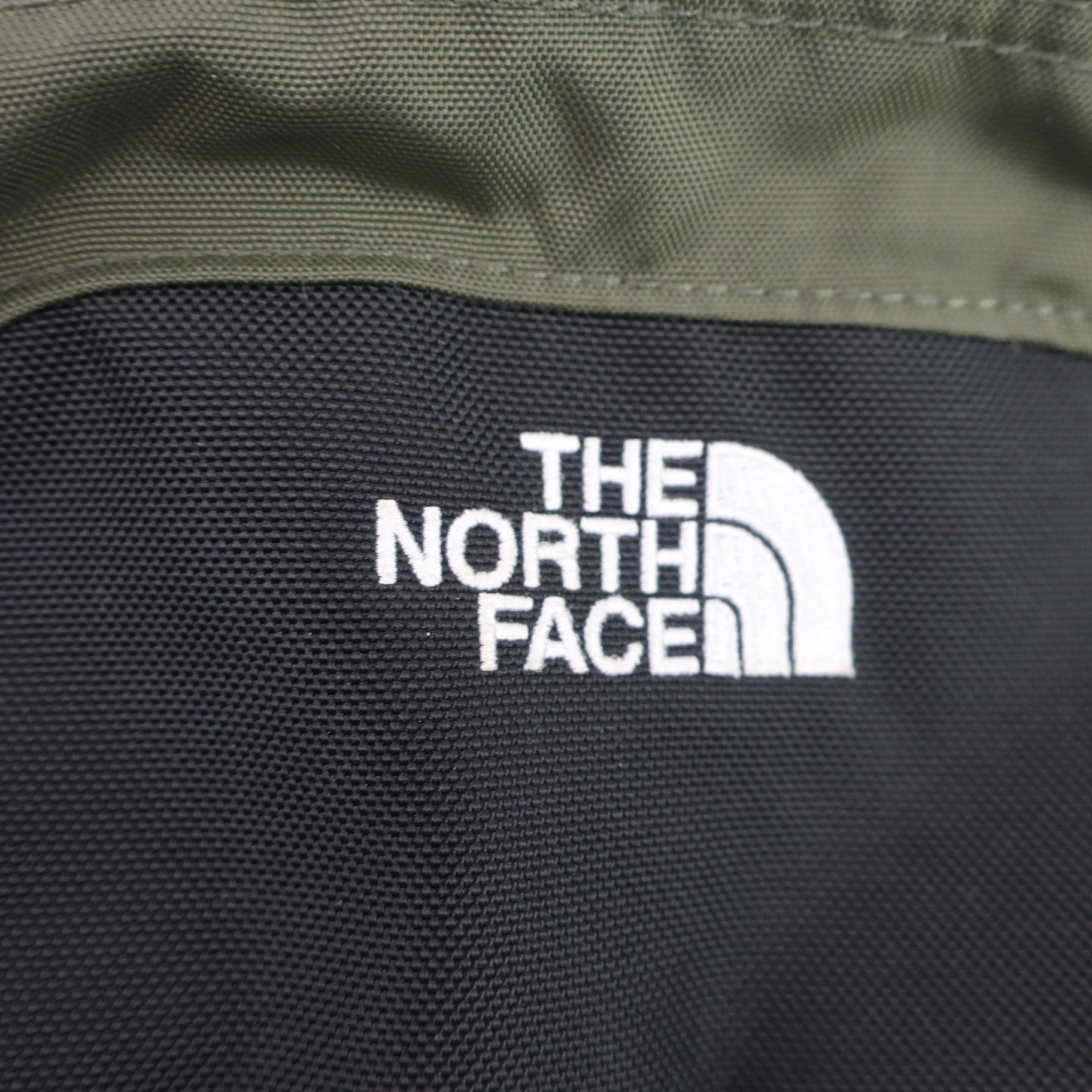 THE NORTH FACE(ノースフェイス) ボディバッグ カーキ黒 フリーサイズ MM72305 A
