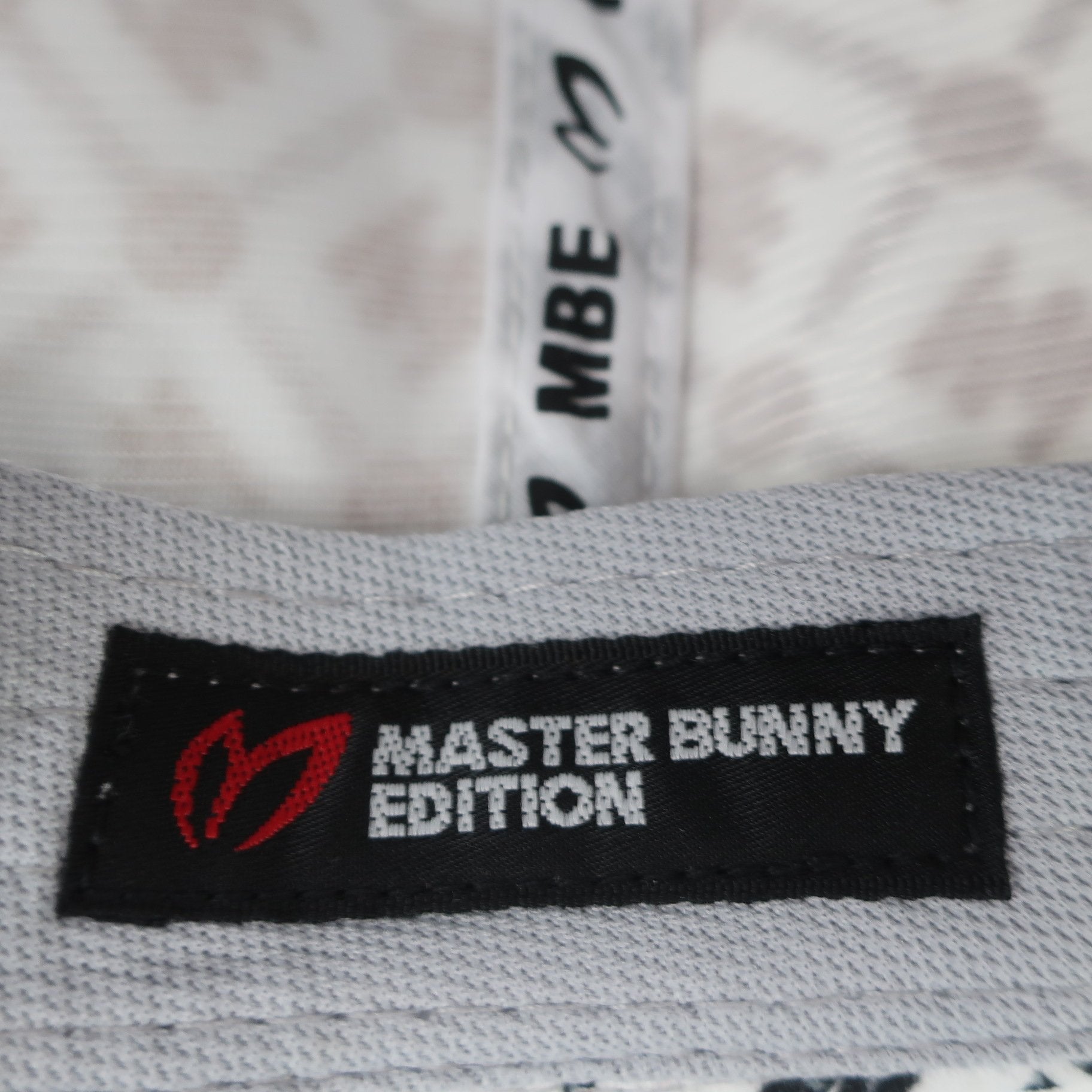 MASTER BUNNY EDITION(マスターバニーエディション) キャップ 白黒ロゴ文字柄 レディース フリーサイズ A