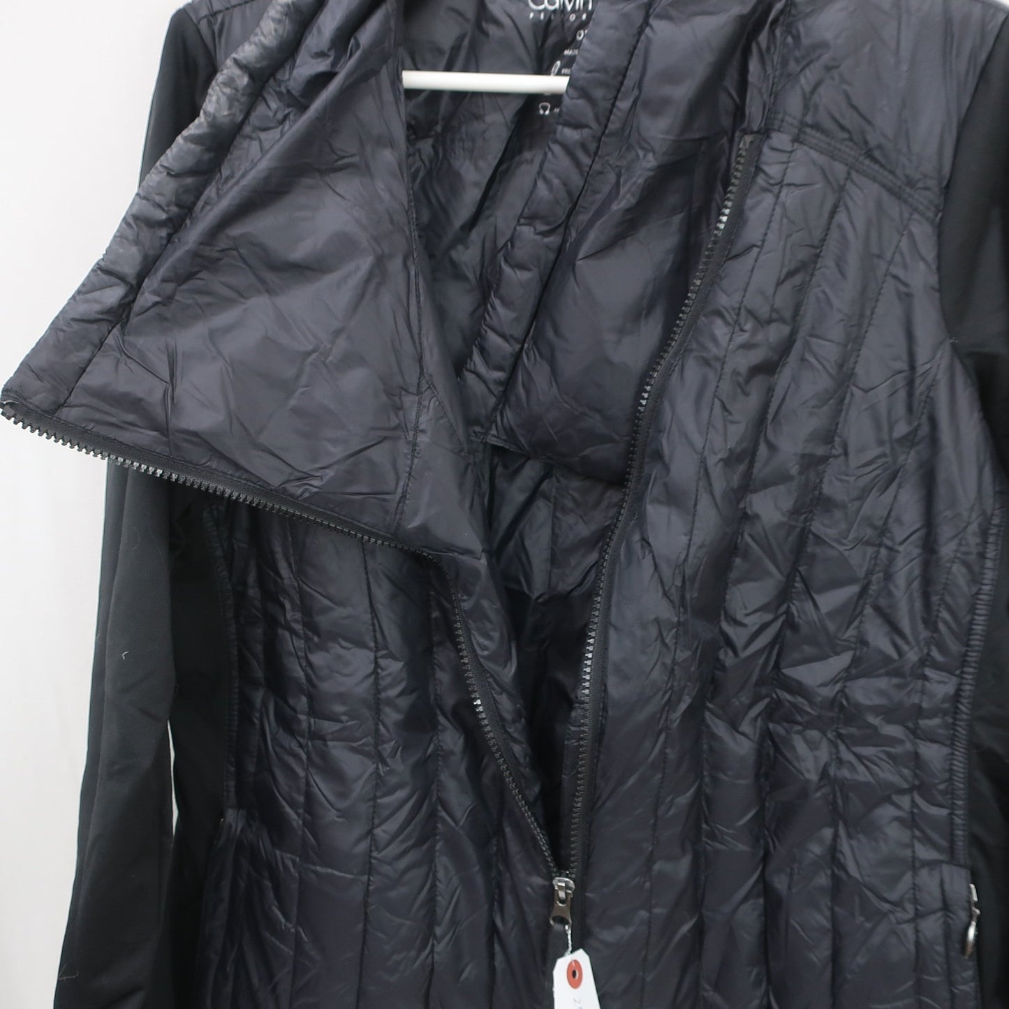 Calvin Klein(カルバンクライン) 中綿ジャケット 黒 レディース OX B
