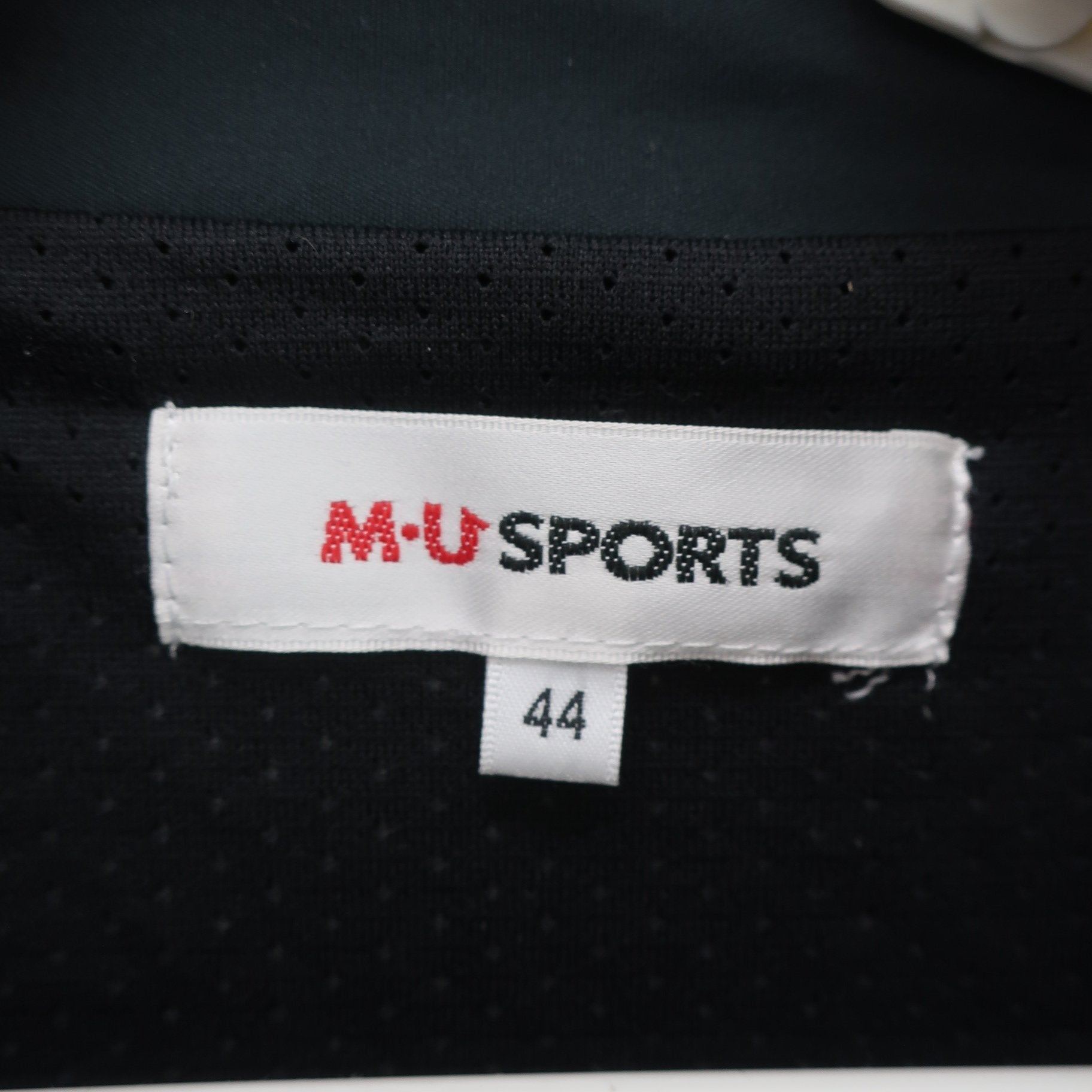 M.U SPORTS(エムユースポーツ) ブルゾン 黒 レディース 44 A