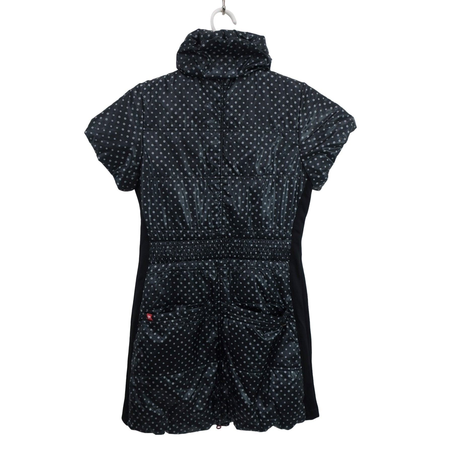 FILA GOLF(フィラゴルフ) 半袖ダウンワンピース 黒水玉柄 レディース M A