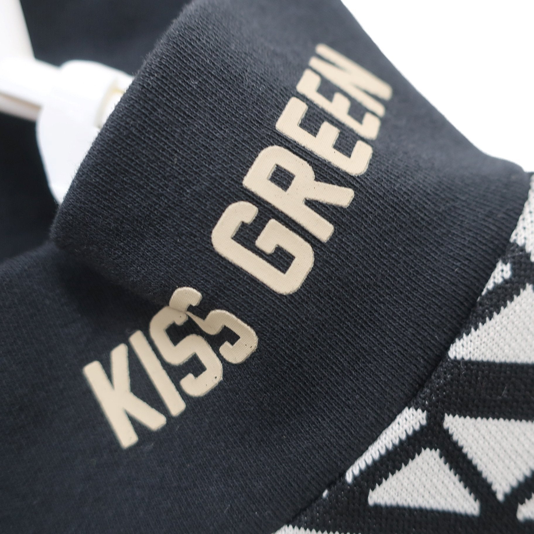 KISS ON THE GREEN(キスオンザグリーン) 長袖モックネックシャツ 黒ベージュ幾何学柄 レディース 2(M) N