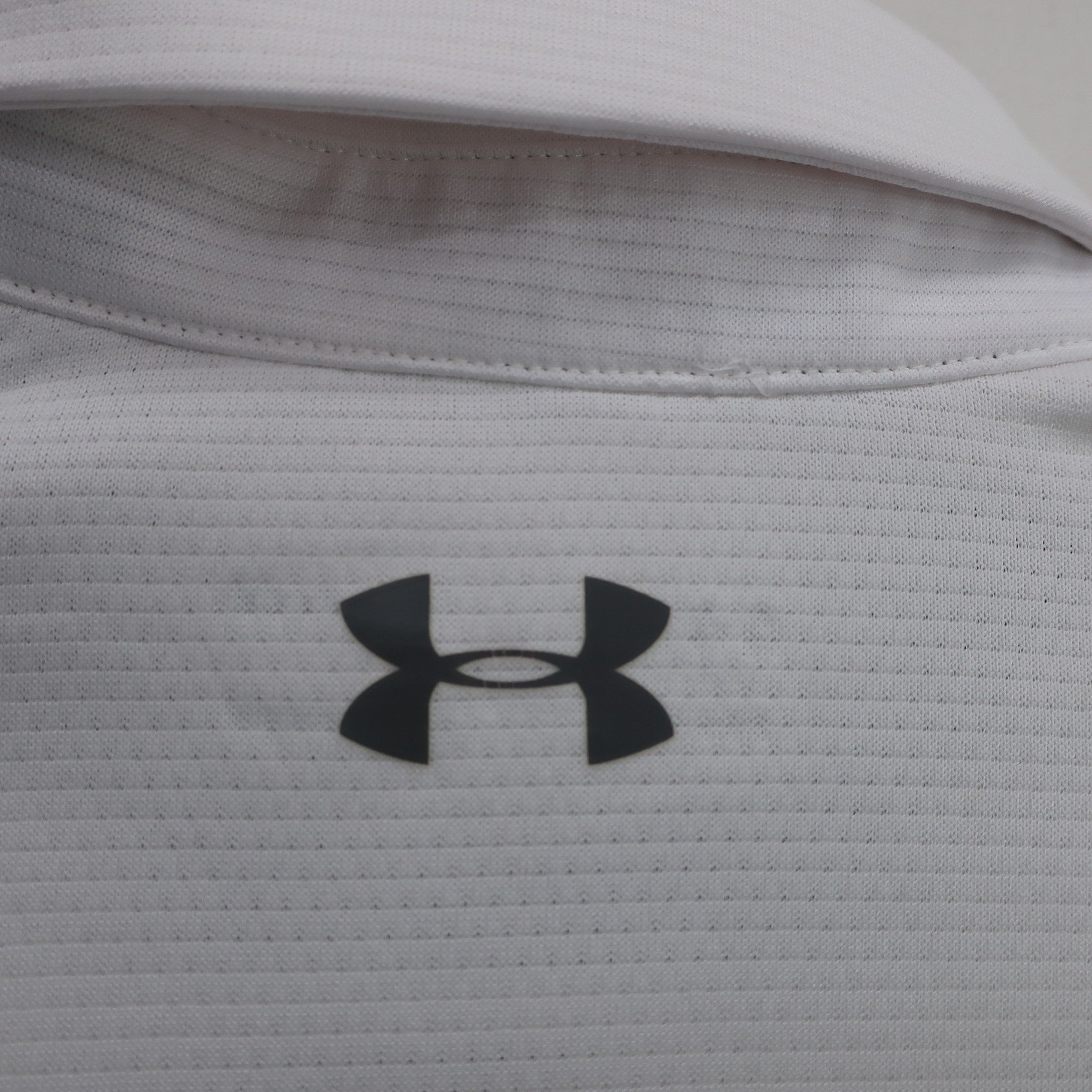 UNDER ARMOUR(アンダーアーマー) ポロシャツ 白 メンズ SM B