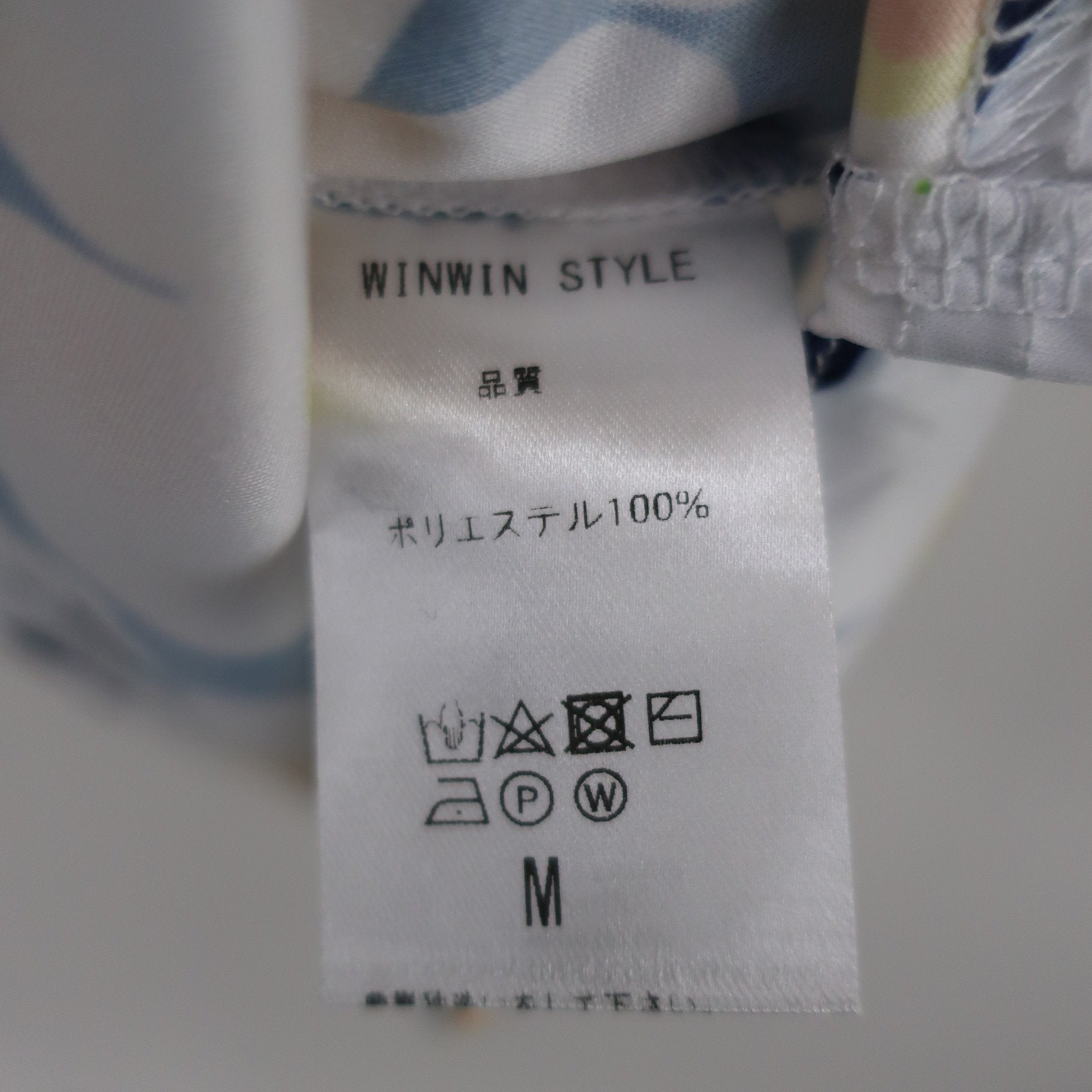 WINWIN STYLE(ウィンウィンスタイル) ポロシャツ ネイビー白花柄 レディース M B