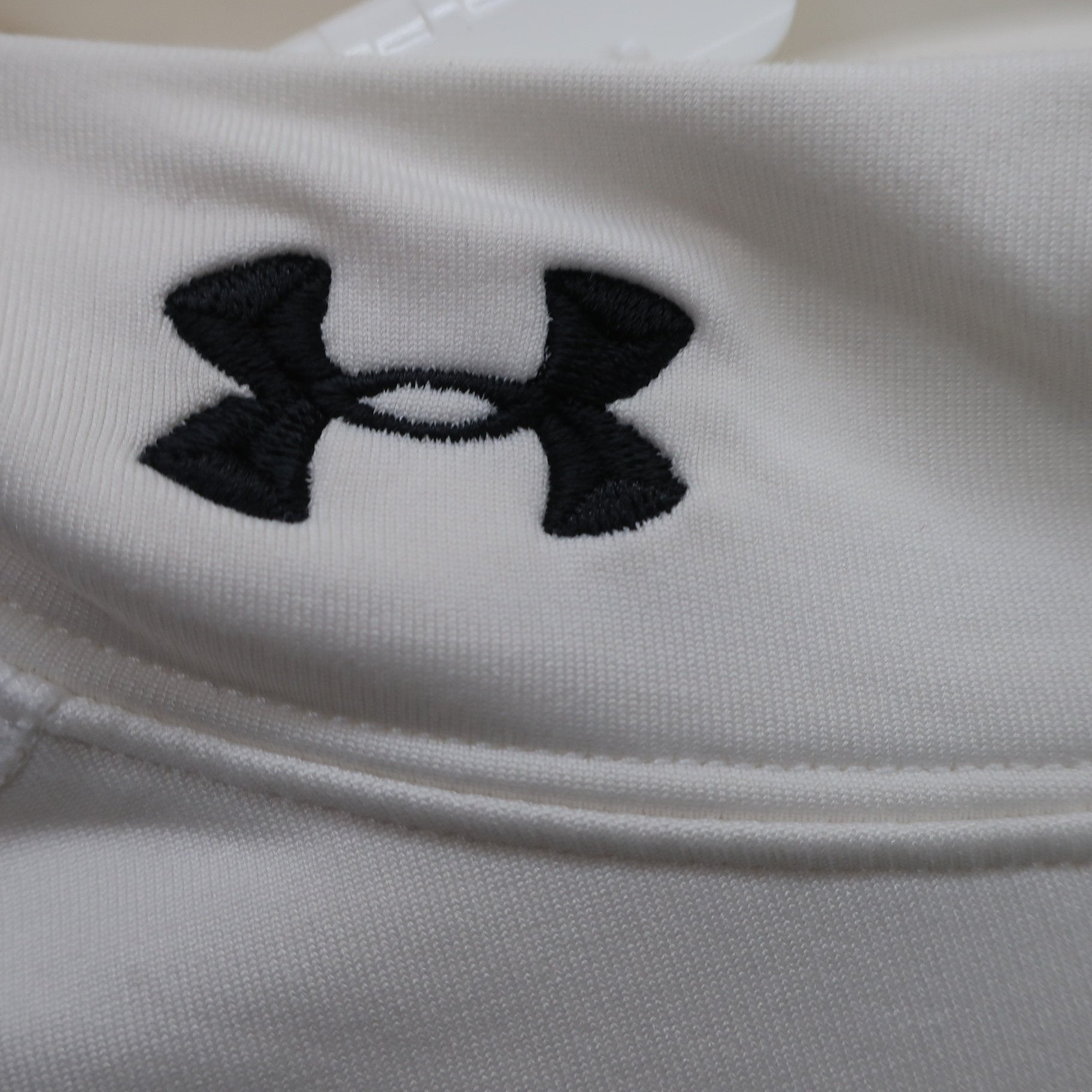 UNDER ARMOUR(アンダーアーマー) ハイネックシャツ 白 メンズ XL A