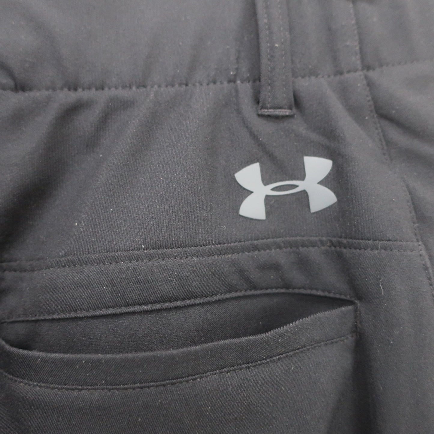 UNDER ARMOUR(アンダーアーマー) パンツ 黒 レディース 30 A