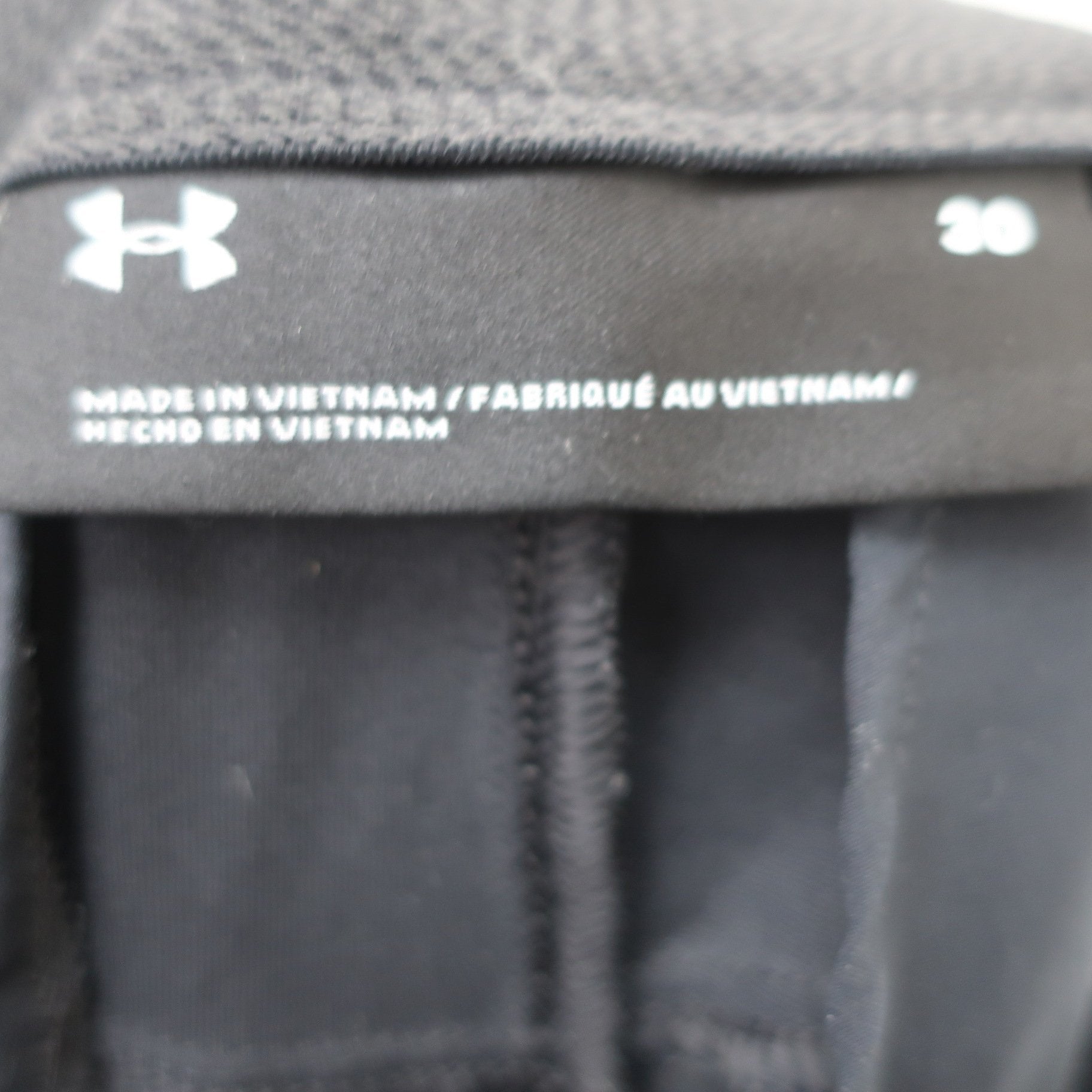 UNDER ARMOUR(アンダーアーマー) パンツ 黒 レディース 30 A