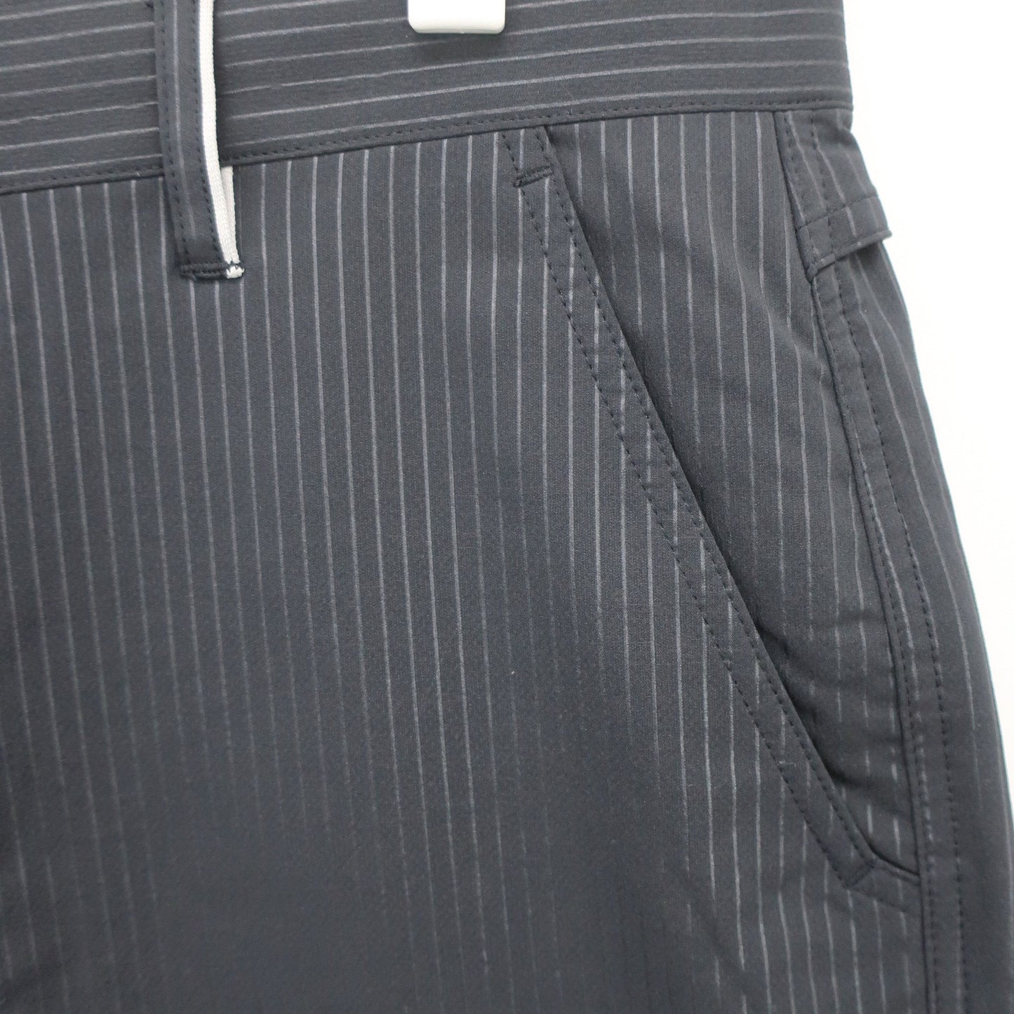 UNDER ARMOUR(アンダーアーマー) ハーフパンツ 黒ストライプ メンズ 85 A