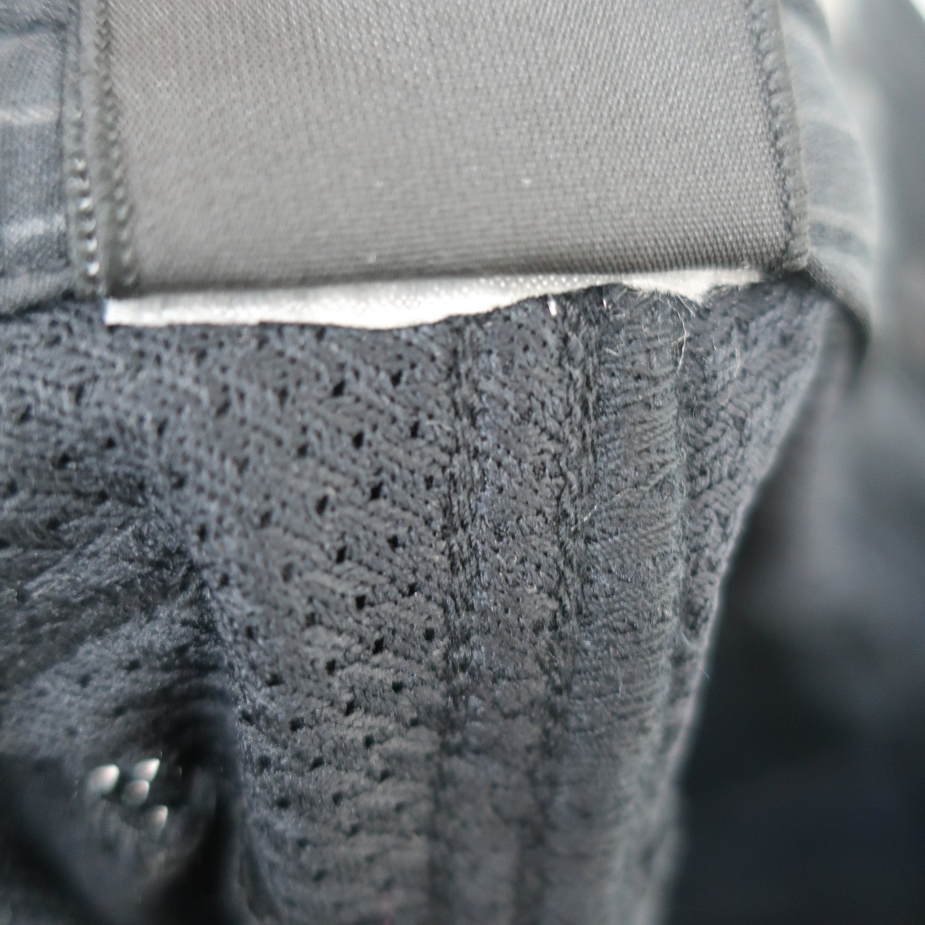 UNDER ARMOUR(アンダーアーマー) ハーフパンツ 黒ストライプ メンズ 85 A