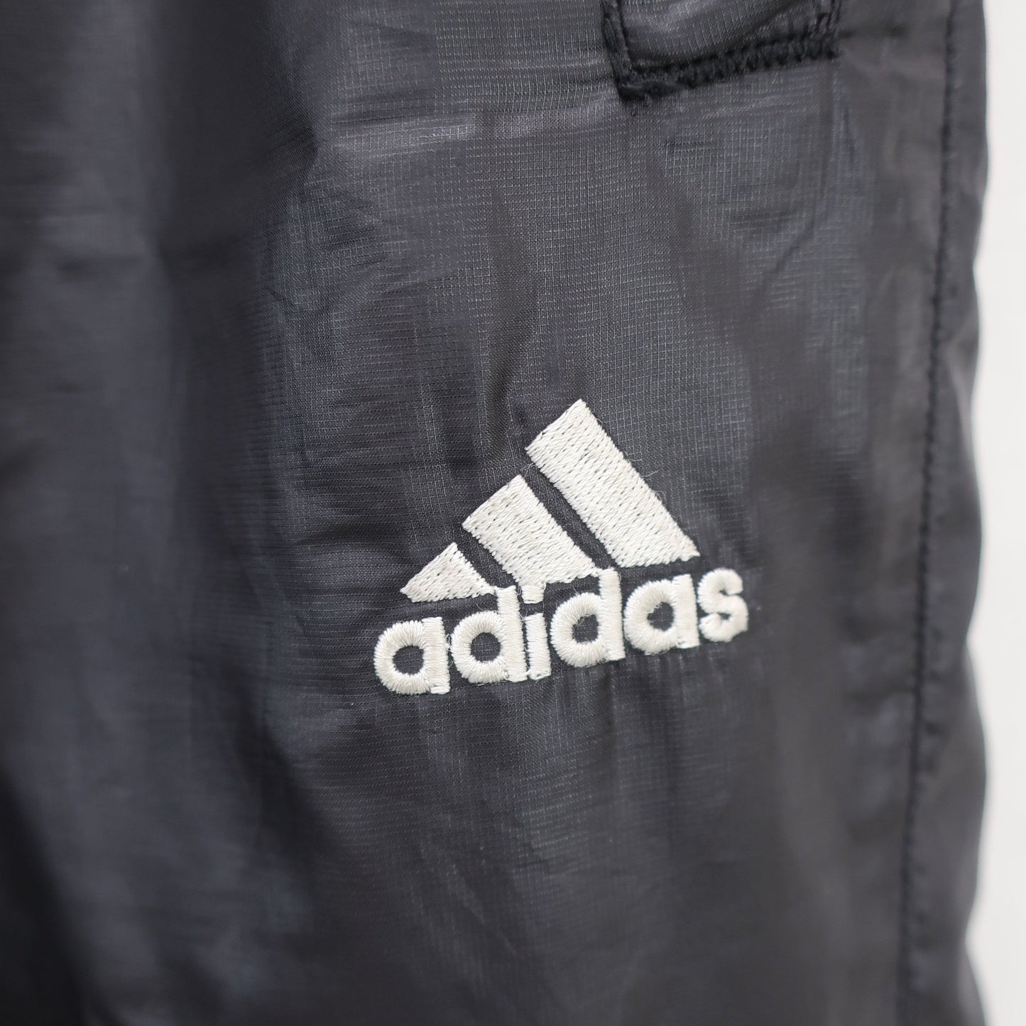 adidas(アディダス) ナイロンパンツ 黒 メンズ S/P A