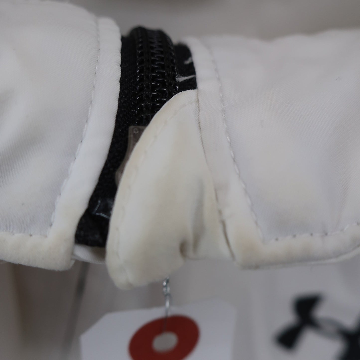 UNDER ARMOUR(アンダーアーマー) ハーフジップウィンドブレーカー 白 メンズ MD B