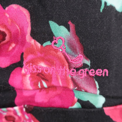 KISS ON THE GREEN1 ショートパンツ 黒ピンク花柄 レディース 2 B