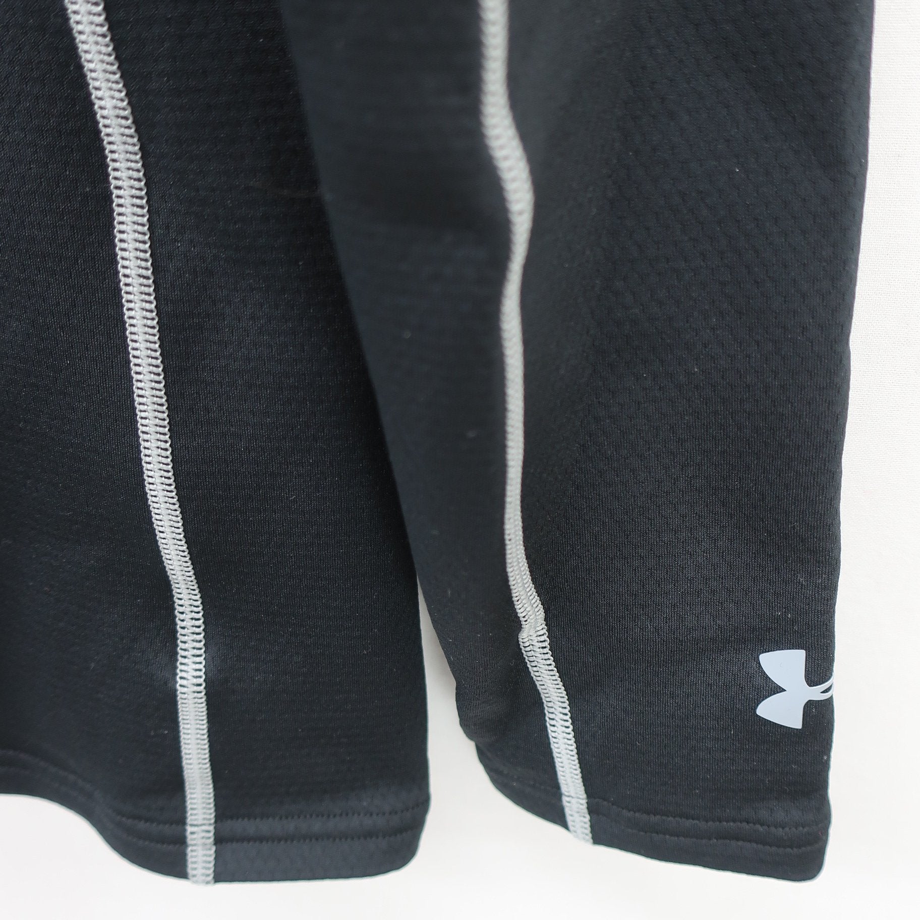 UNDER ARMOUR(アンダーアーマー) ハイネックシャツ 黒 メンズ MD A