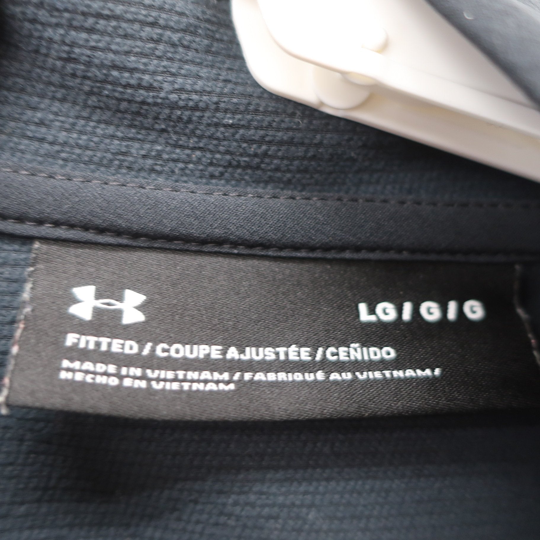 UNDER ARMOUR(アンダーアーマー) フルジップジャケット 黒 メンズ LG A