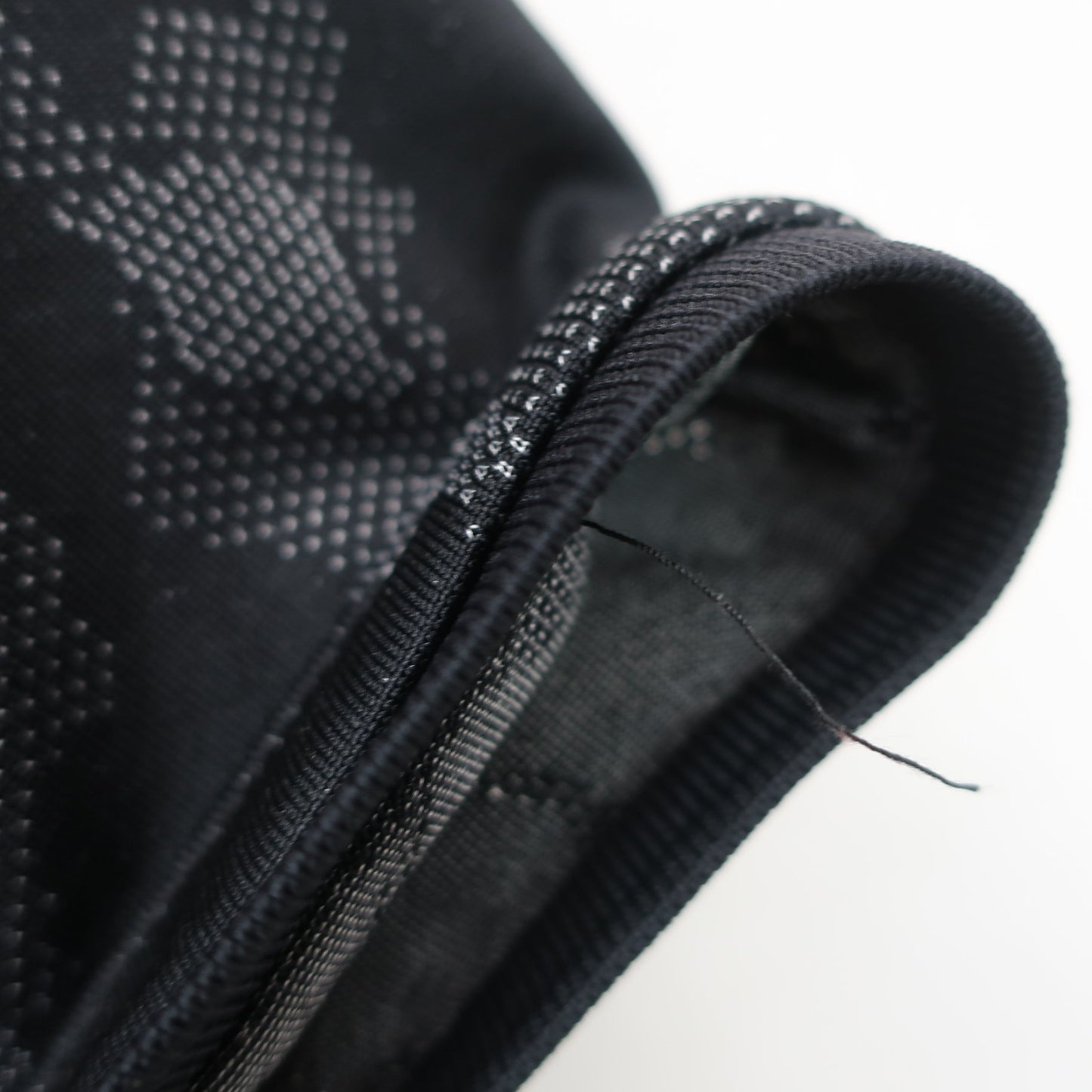 OAKLEY(オークリー) ポロシャツ 黒総柄 メンズ M A