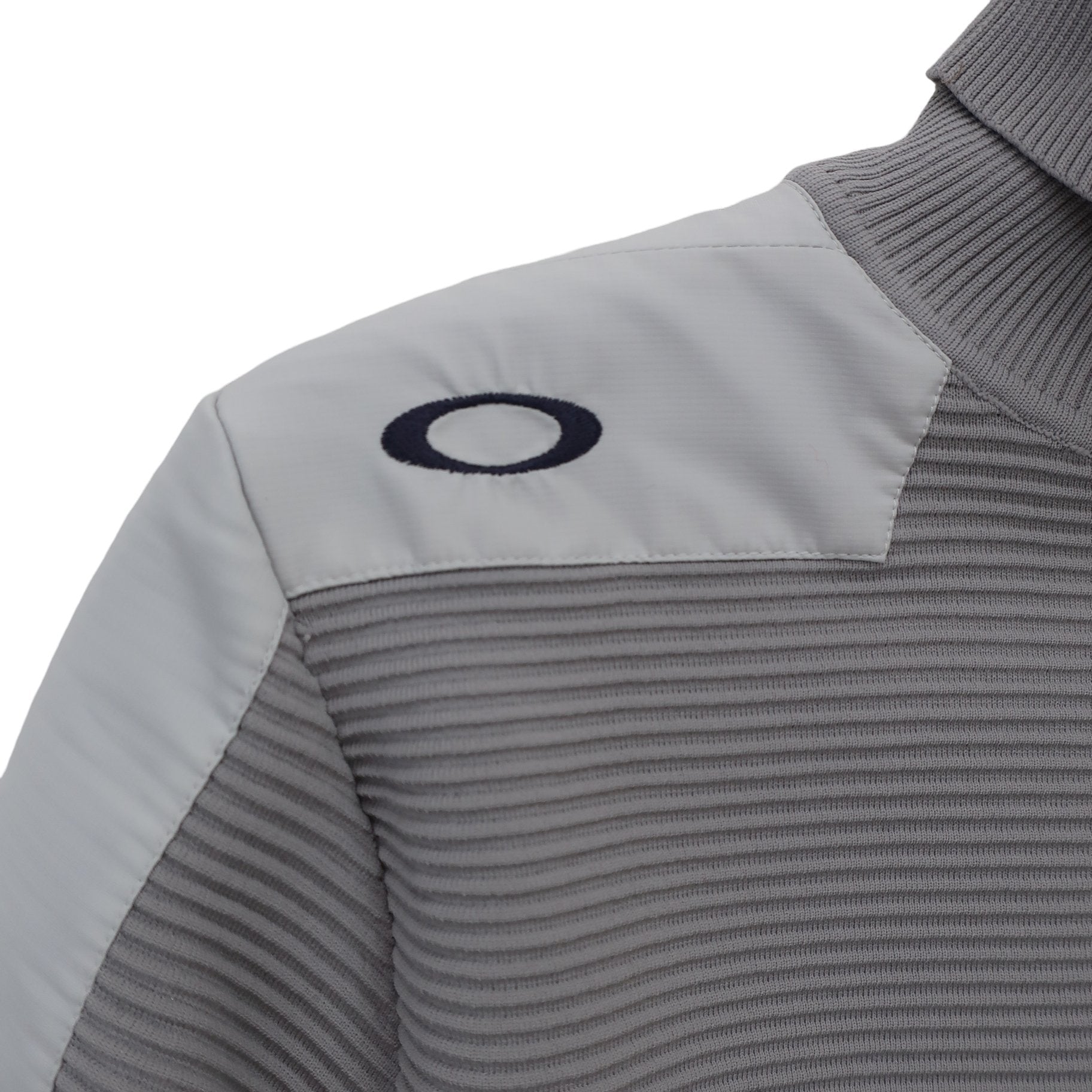 OAKLEY(オークリー) ハイネックトレーナー グレー白 メンズ M A