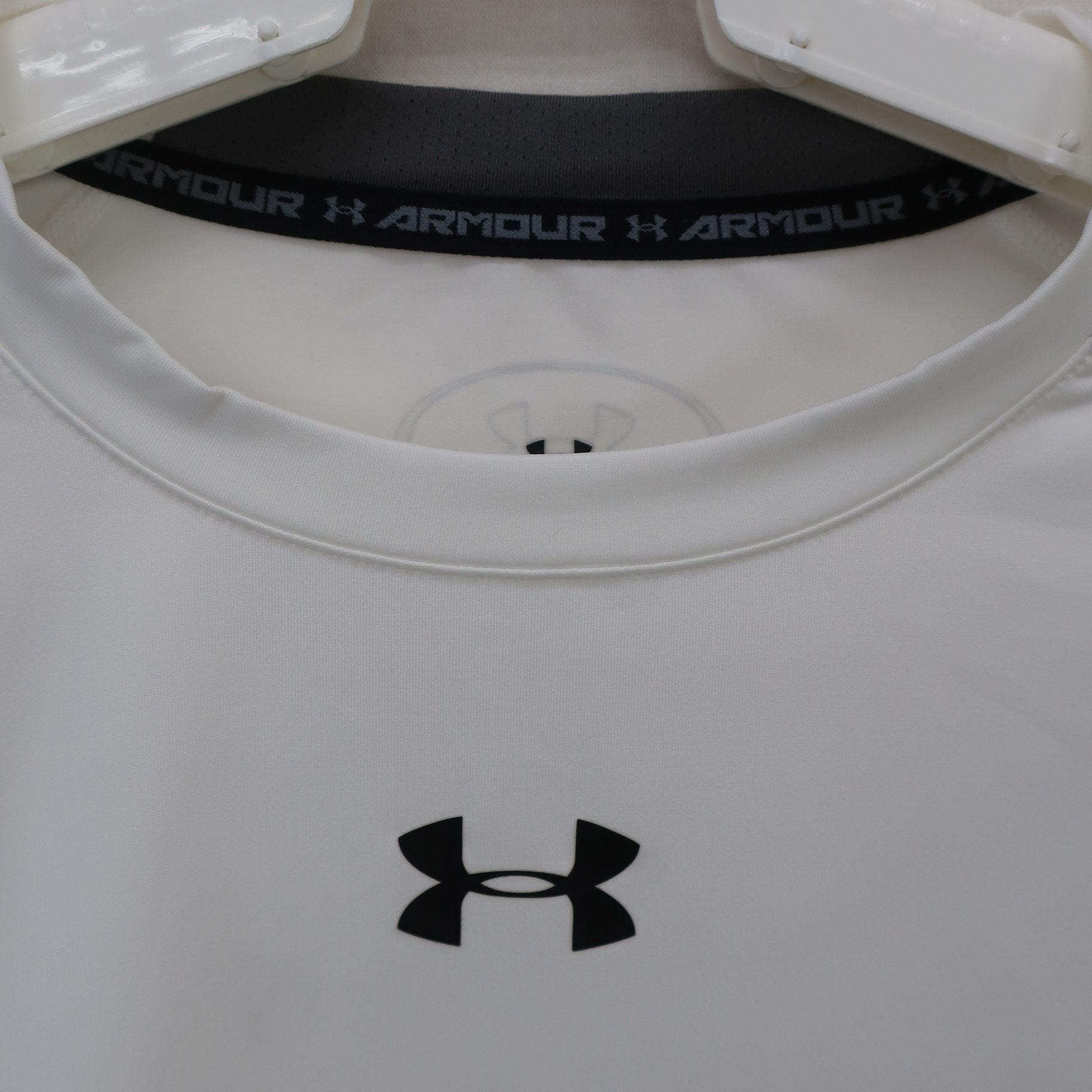 UNDER ARMOUR(アンダーアーマー) アンダーシャツ 白 メンズ XL A