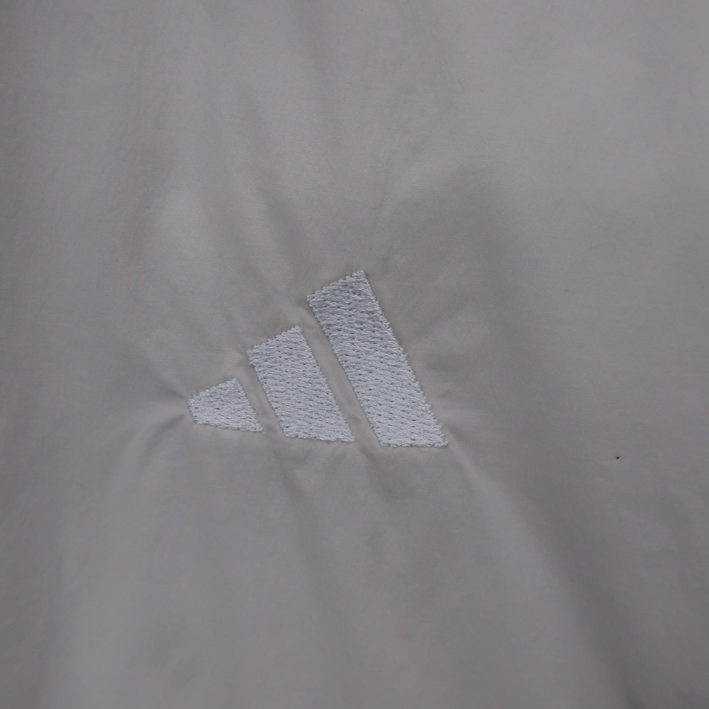 adidas(アディダス) 半袖ダウンジャケット 白 レディース M A